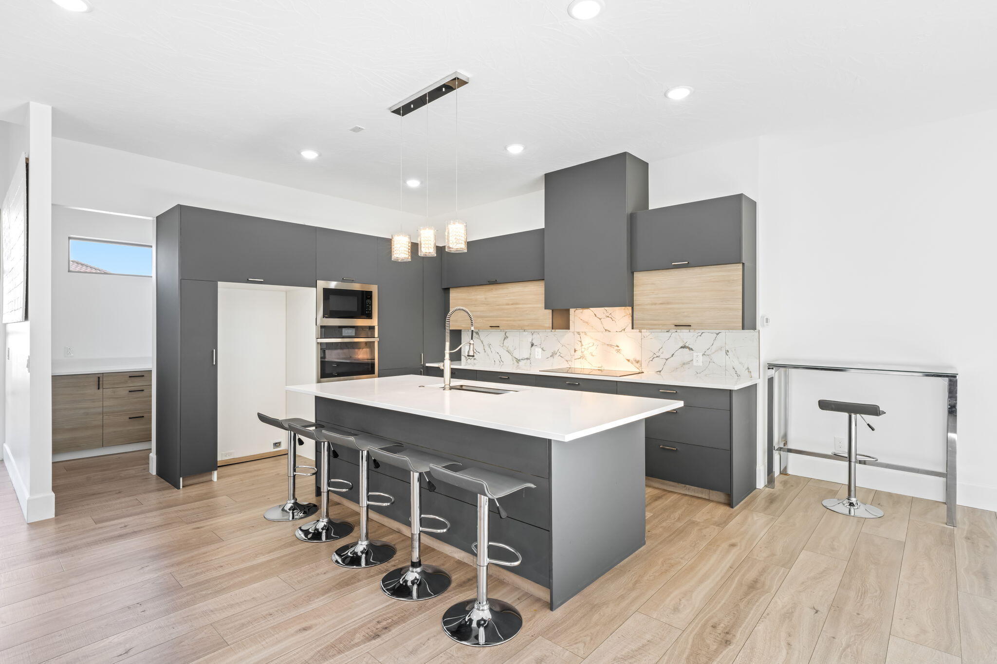 STONE COVE - Residential