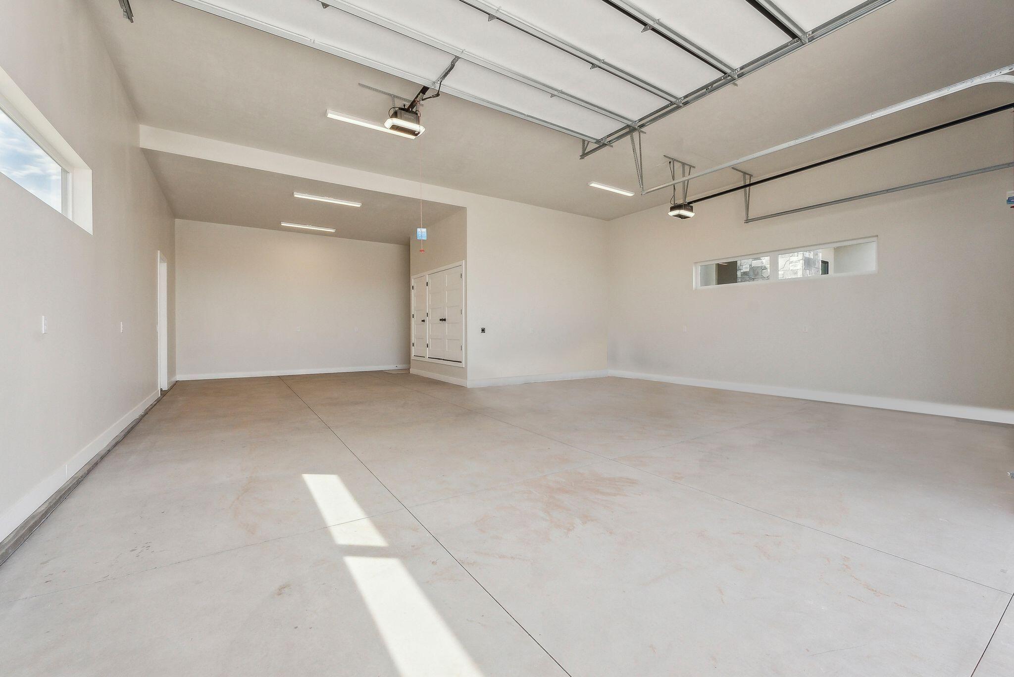 HAWKEYE POINTE SUB - Residential