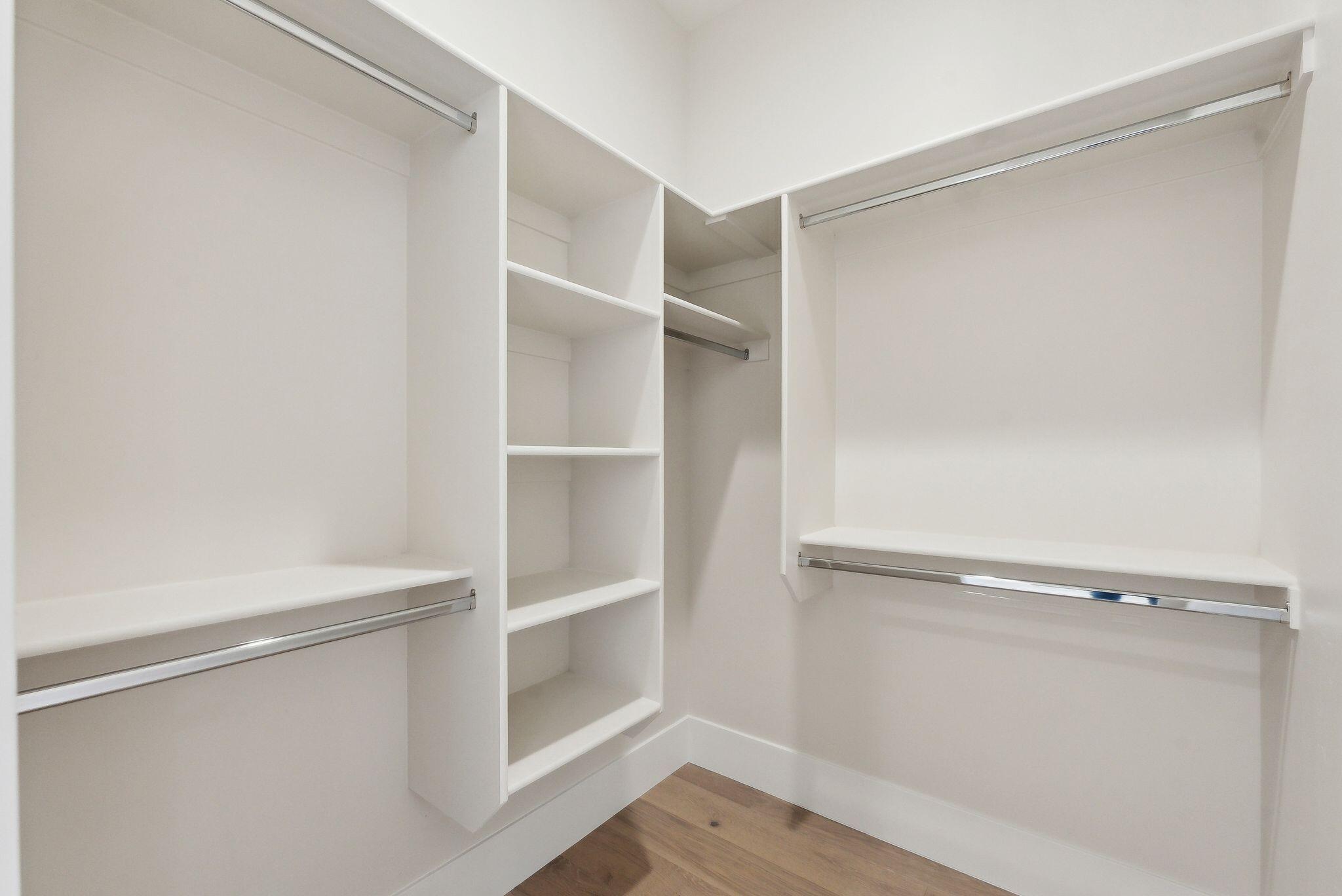 HAWKEYE POINTE SUB - Residential