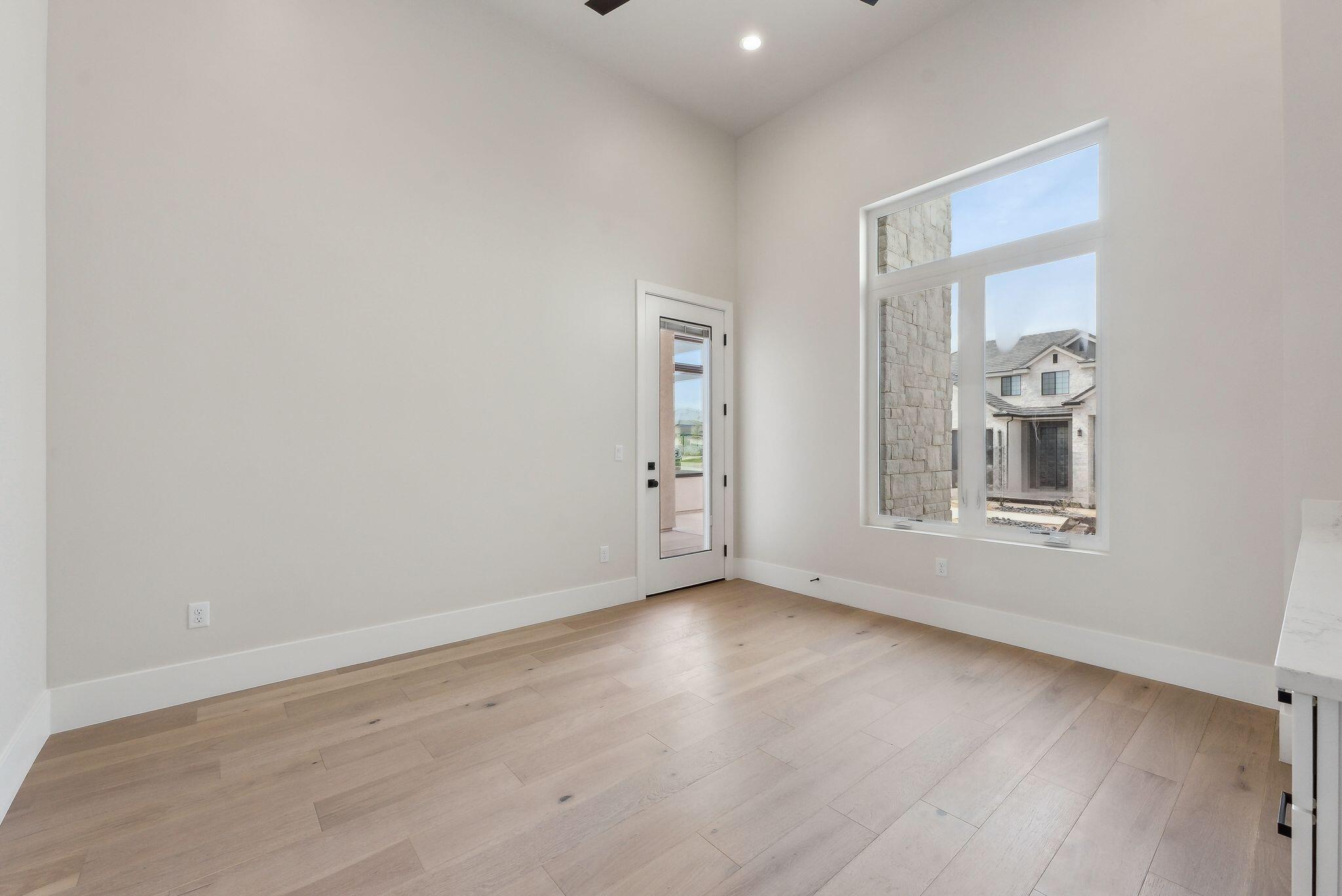 HAWKEYE POINTE SUB - Residential