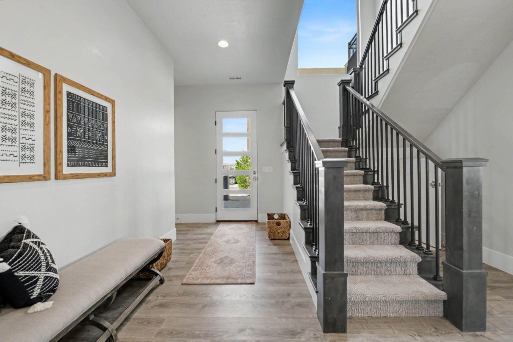 Photo of 3219 S Dyami View, Hurricane, UT 84737 (MLS # 26-275841)