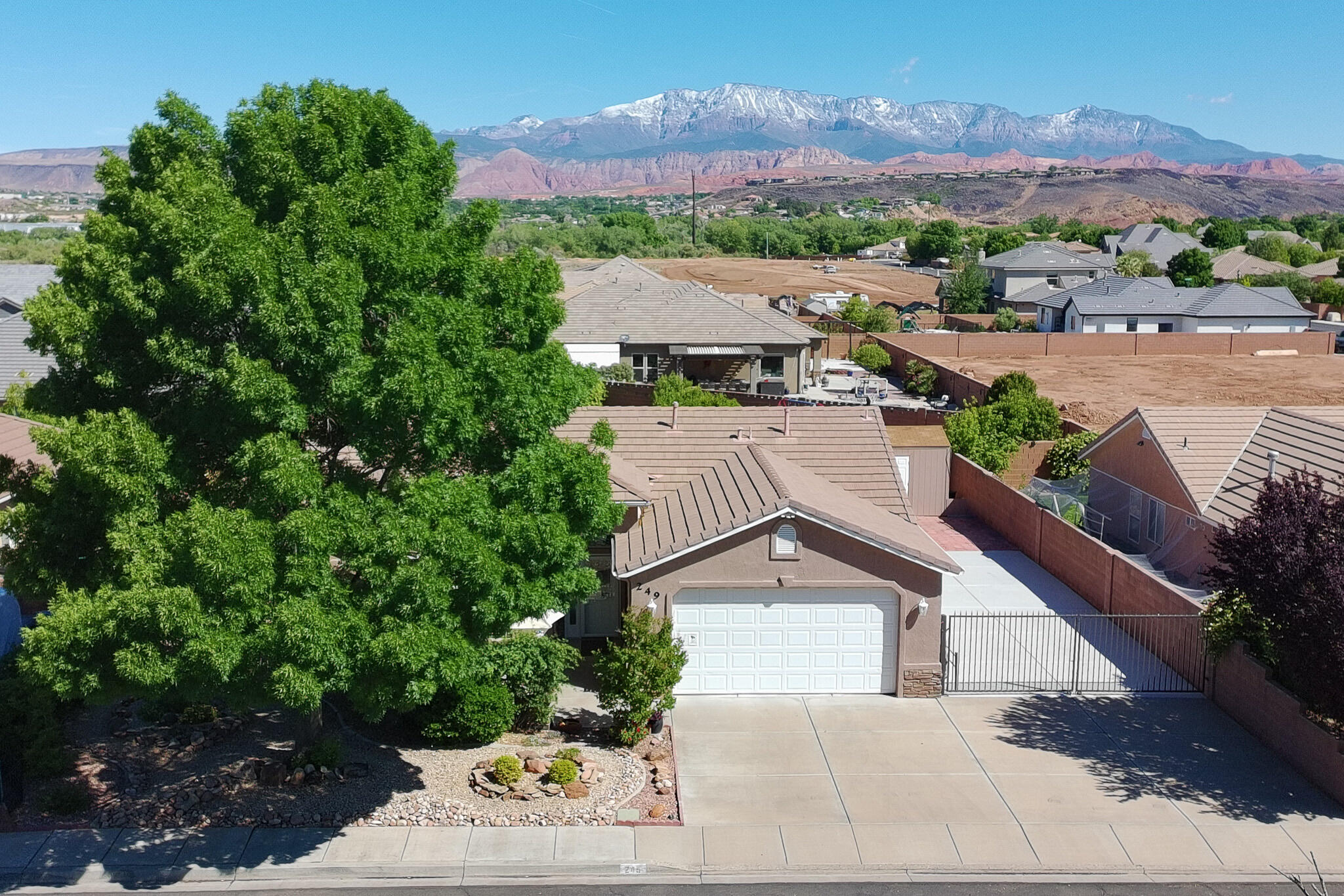 CANTERWOOD ESTATES - Residential