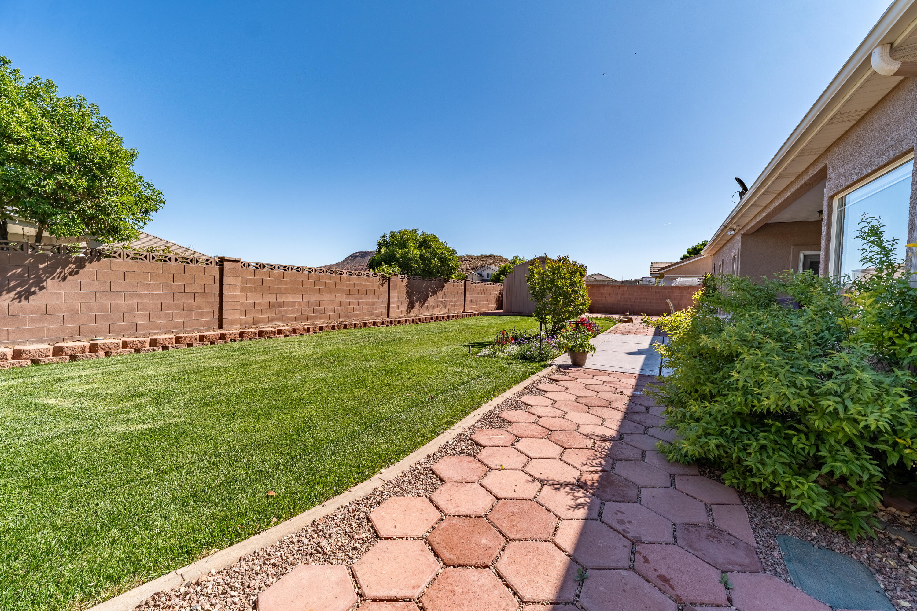 CANTERWOOD ESTATES - Residential