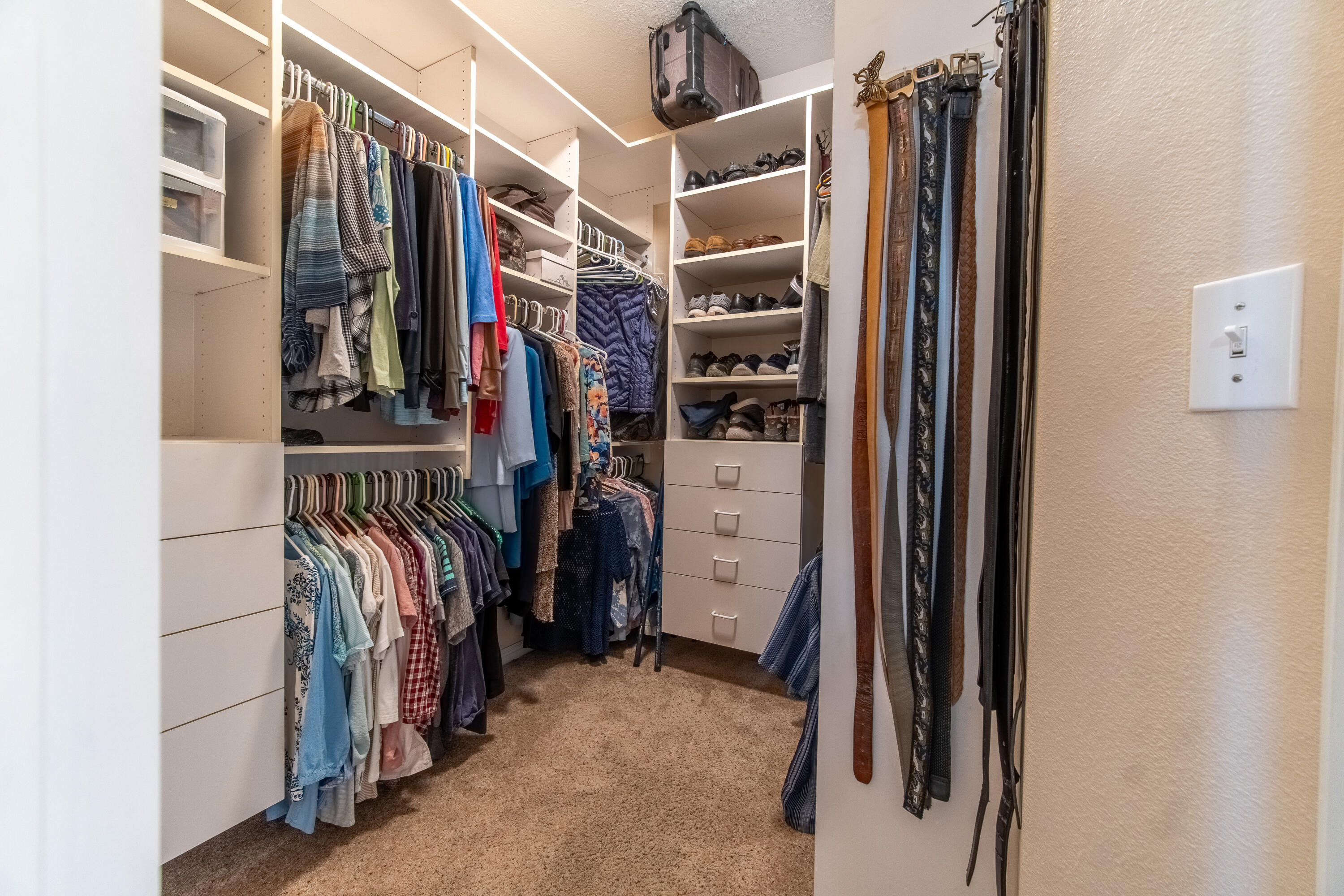 CANTERWOOD ESTATES - Residential