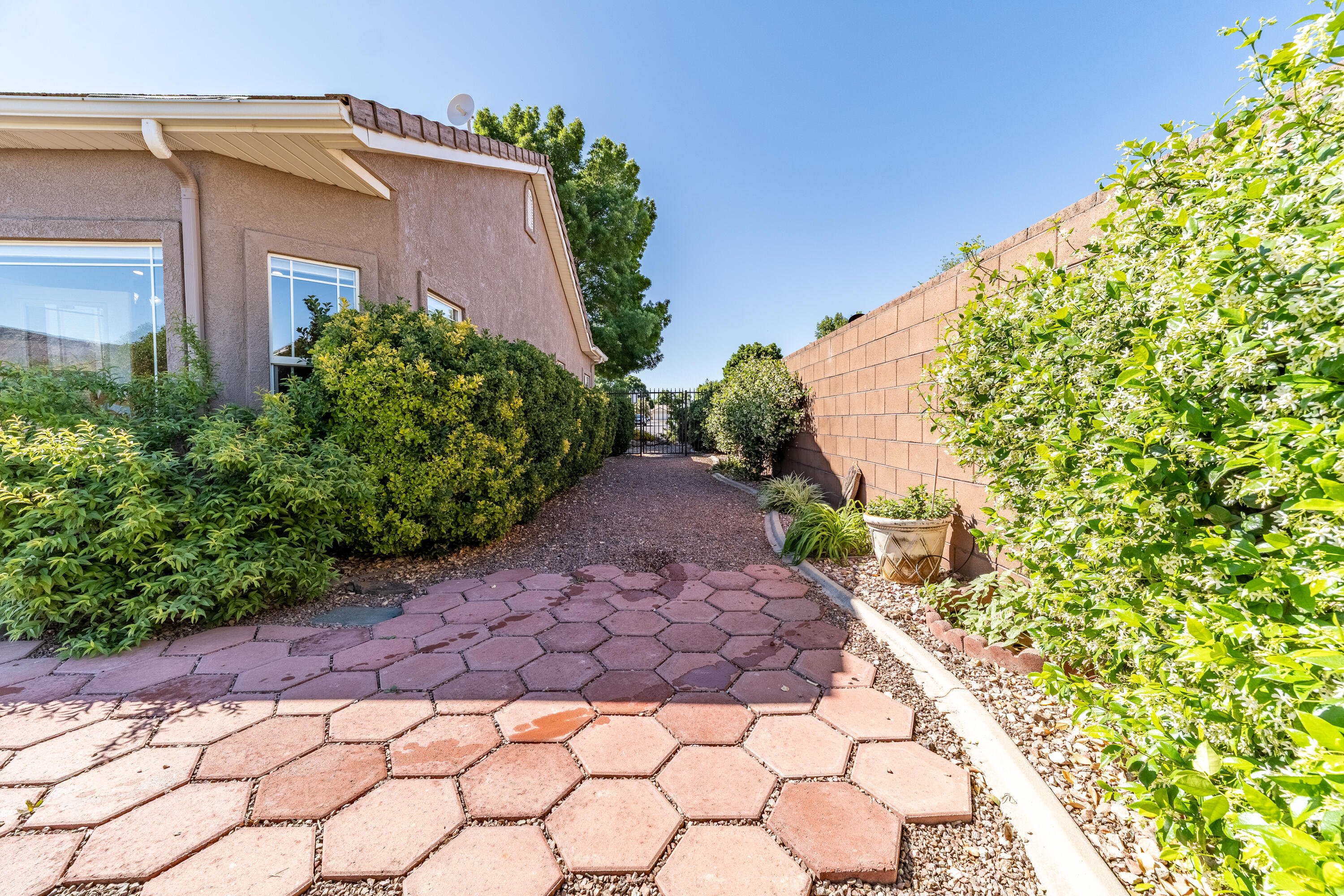 CANTERWOOD ESTATES - Residential