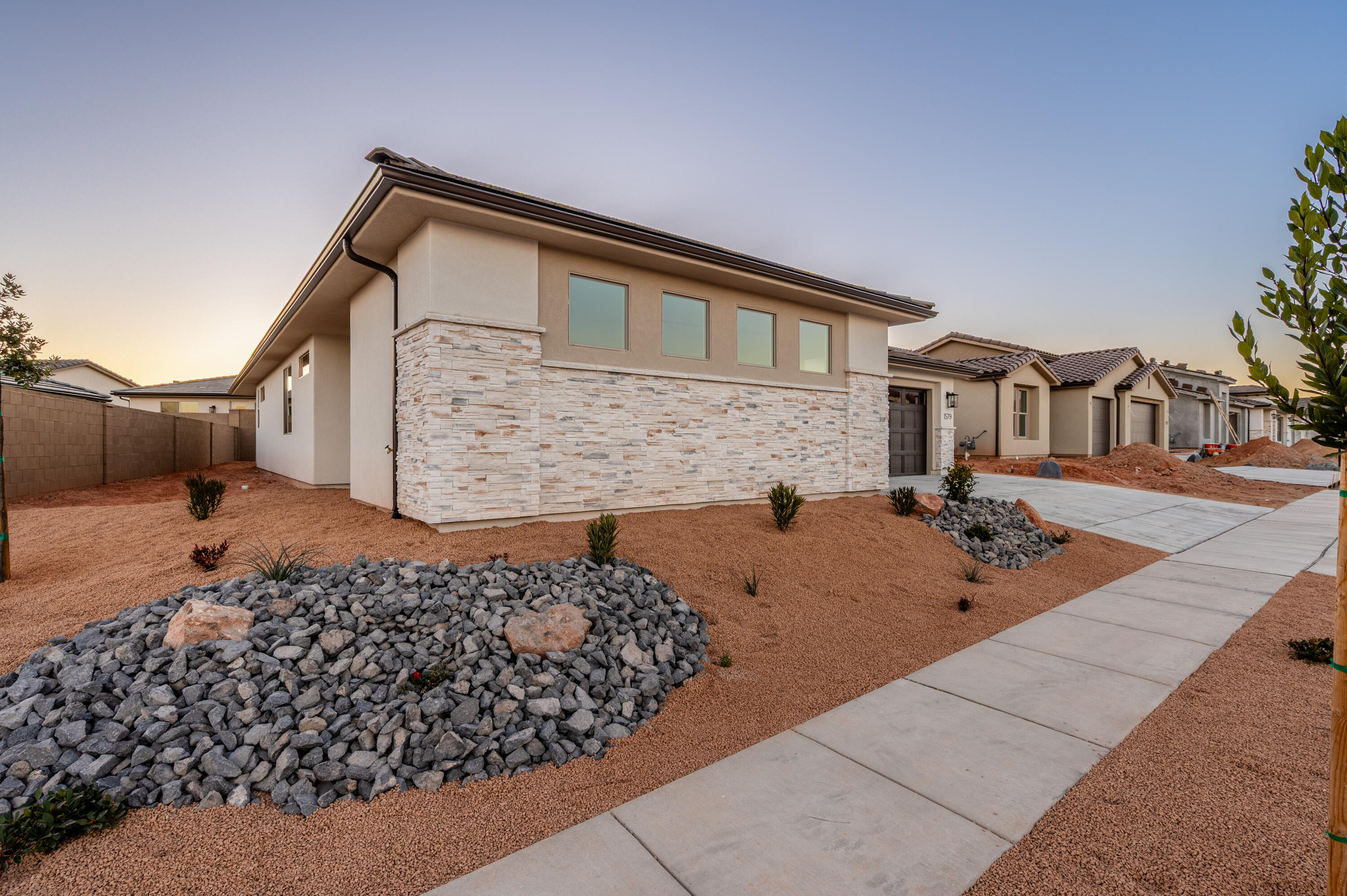 SOLIS AT CORAL CANYON - Residential