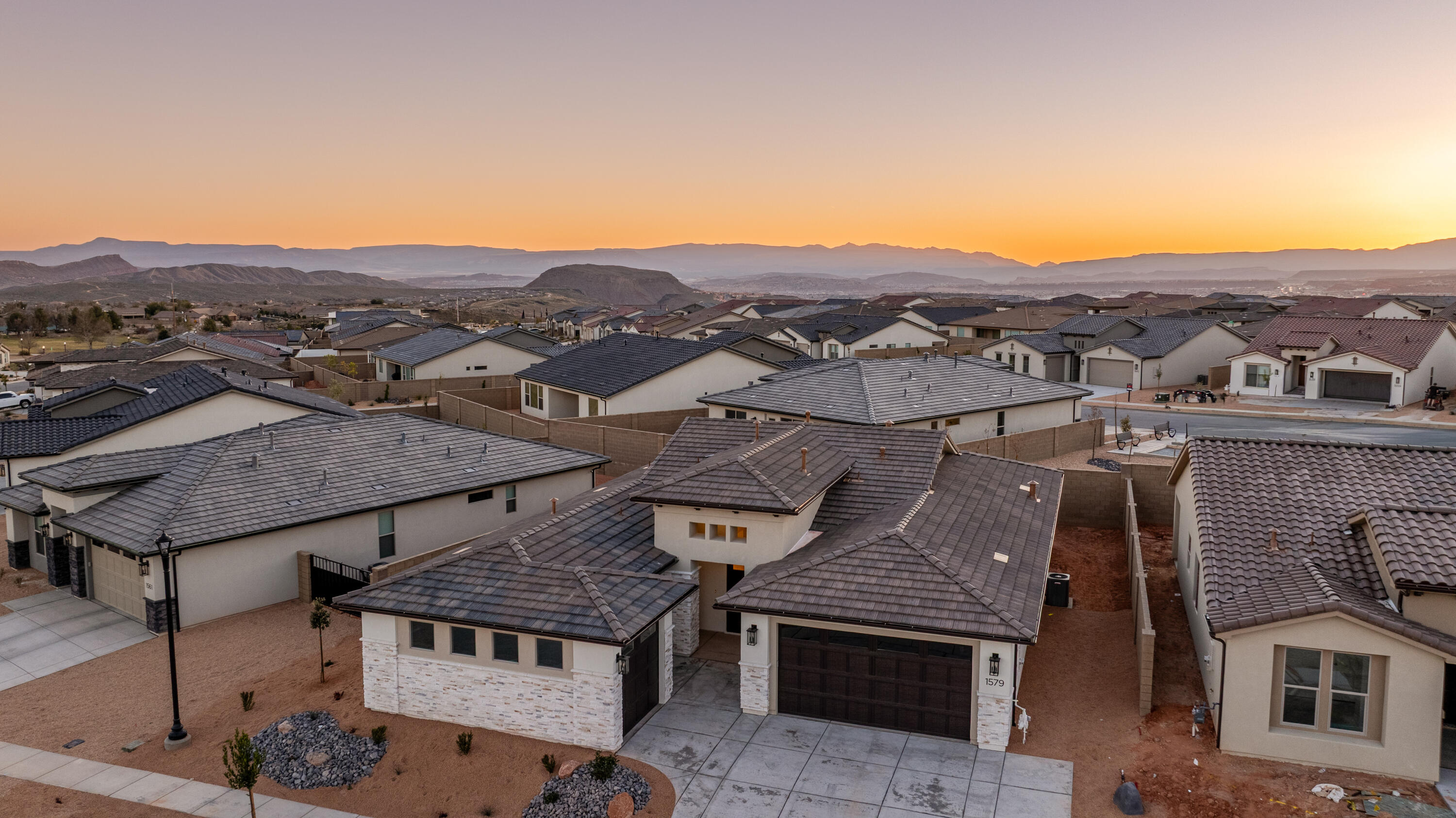 SOLIS AT CORAL CANYON - Residential