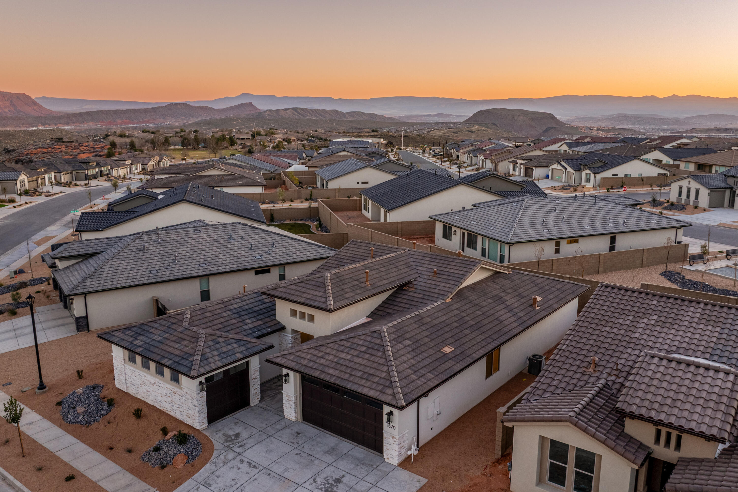 SOLIS AT CORAL CANYON - Residential