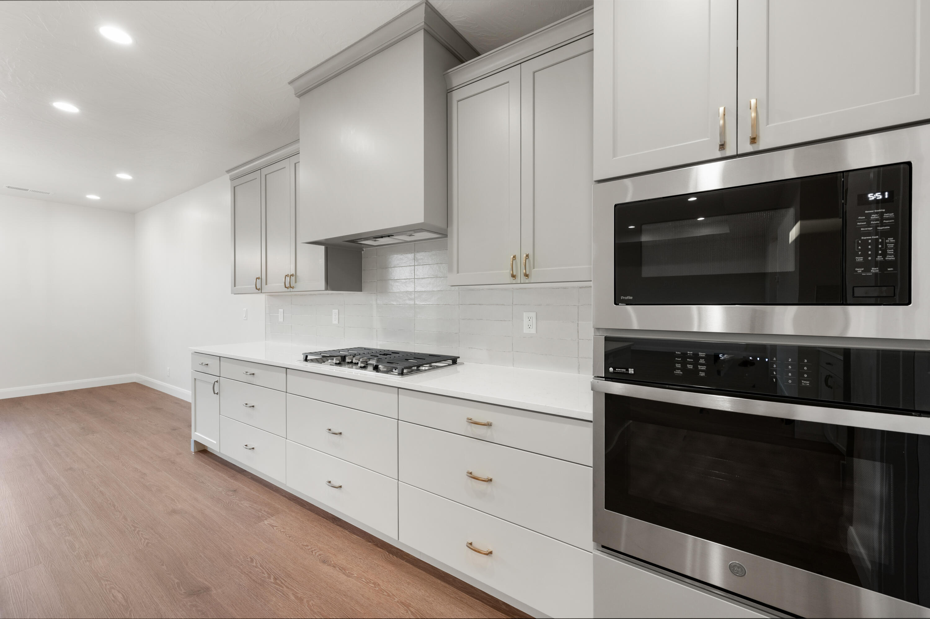 SOLIS AT CORAL CANYON - Residential