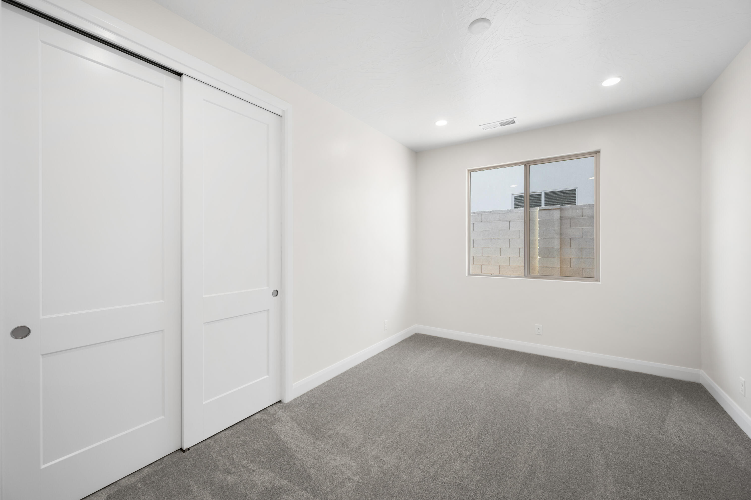 SOLIS AT CORAL CANYON - Residential