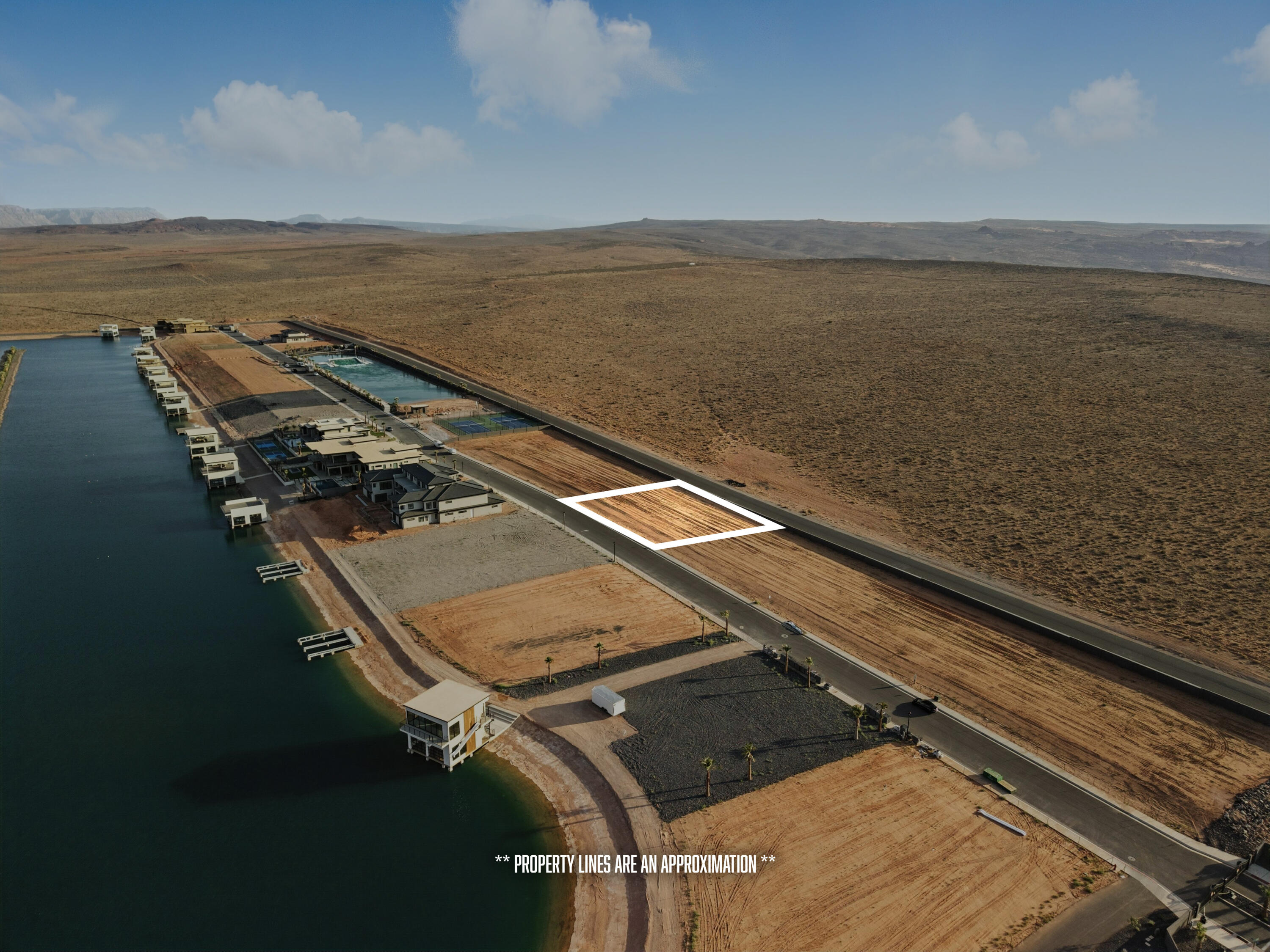 SOUTHERN SHORES - Land