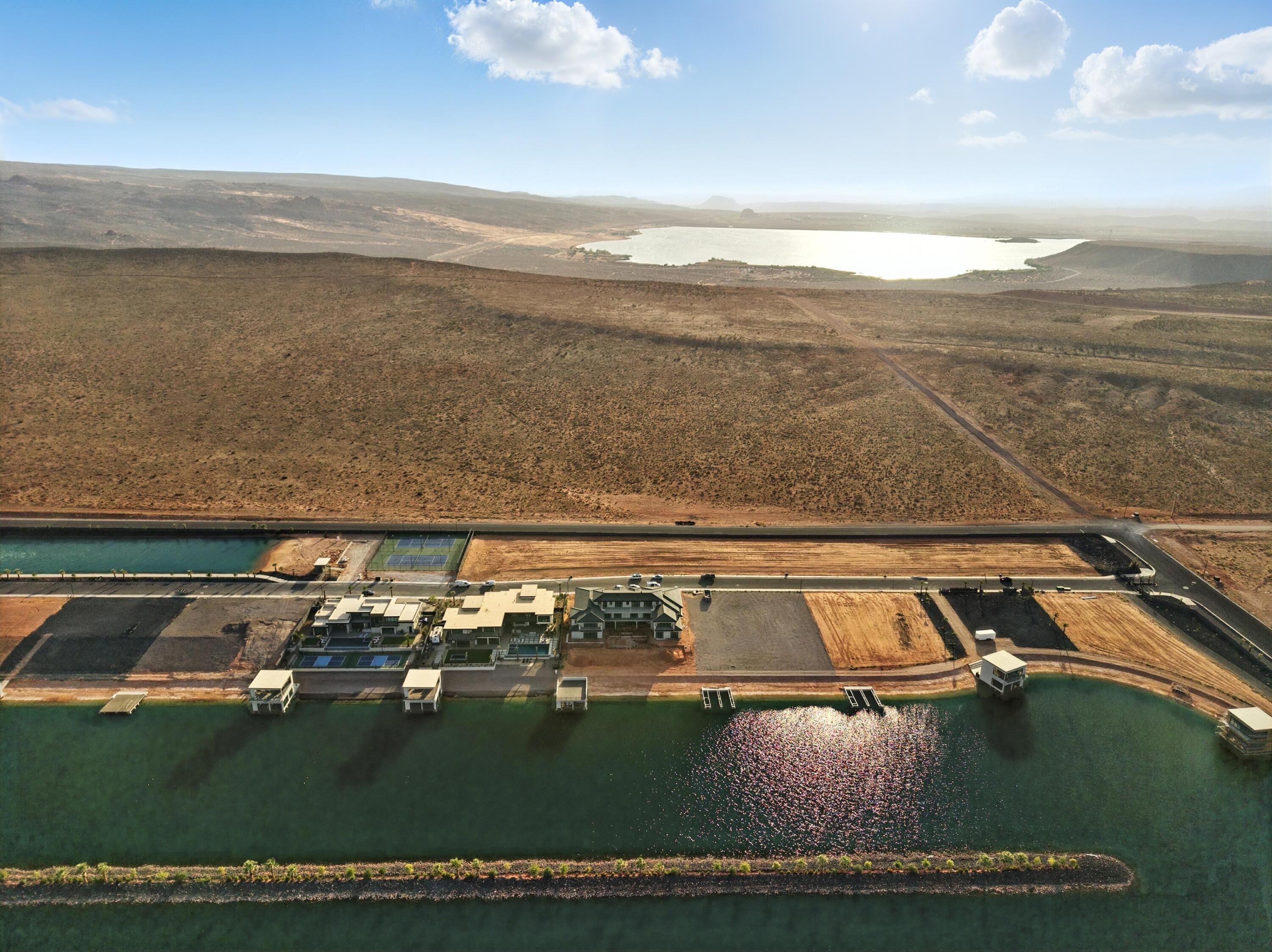 SOUTHERN SHORES - Land