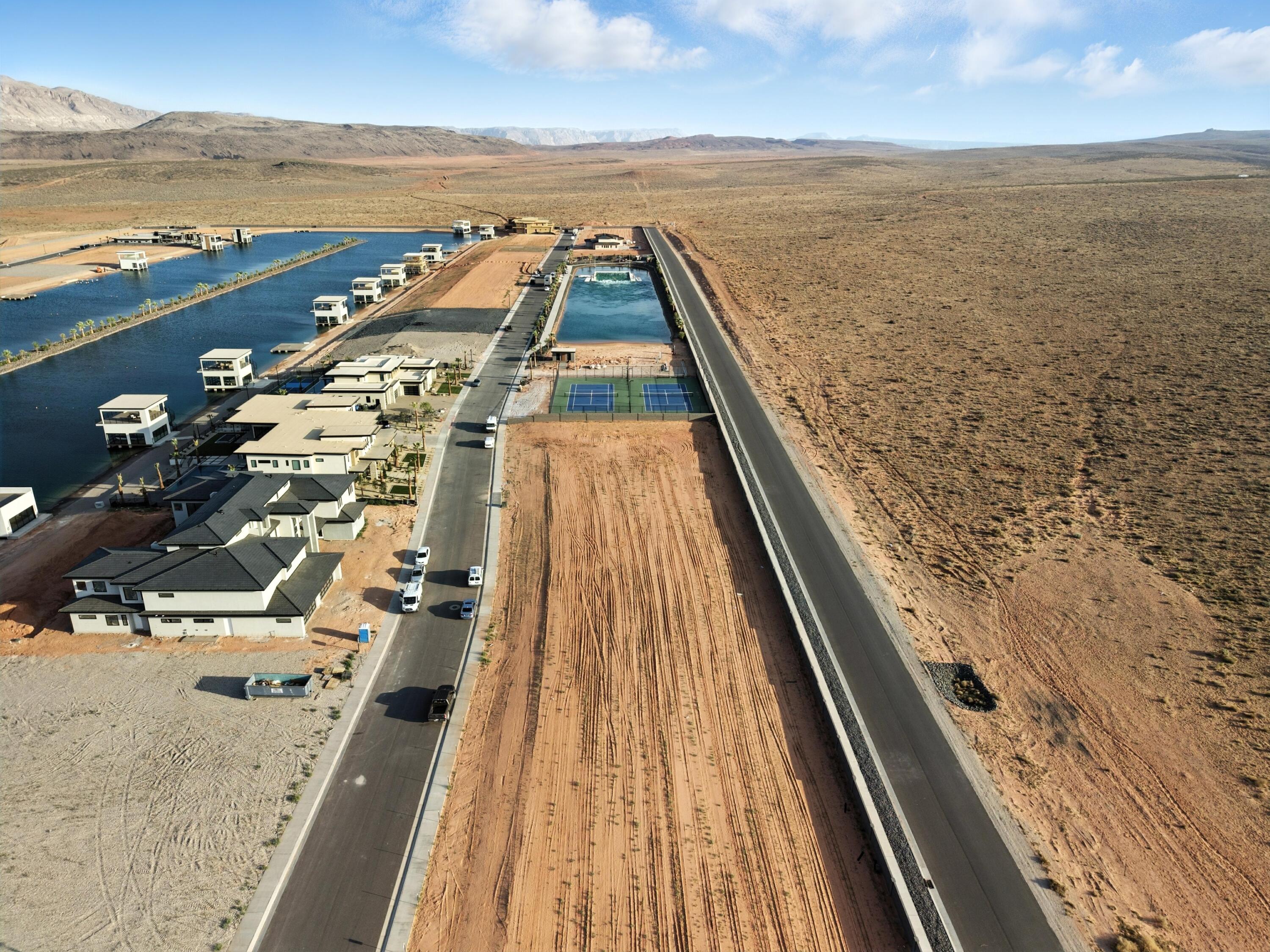 SOUTHERN SHORES - Land