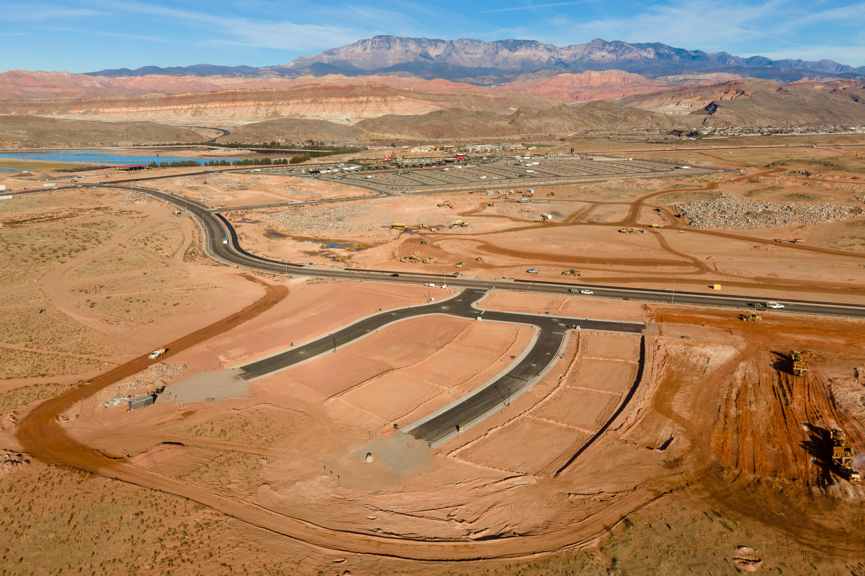 RED SLATE ESTATES - Residential