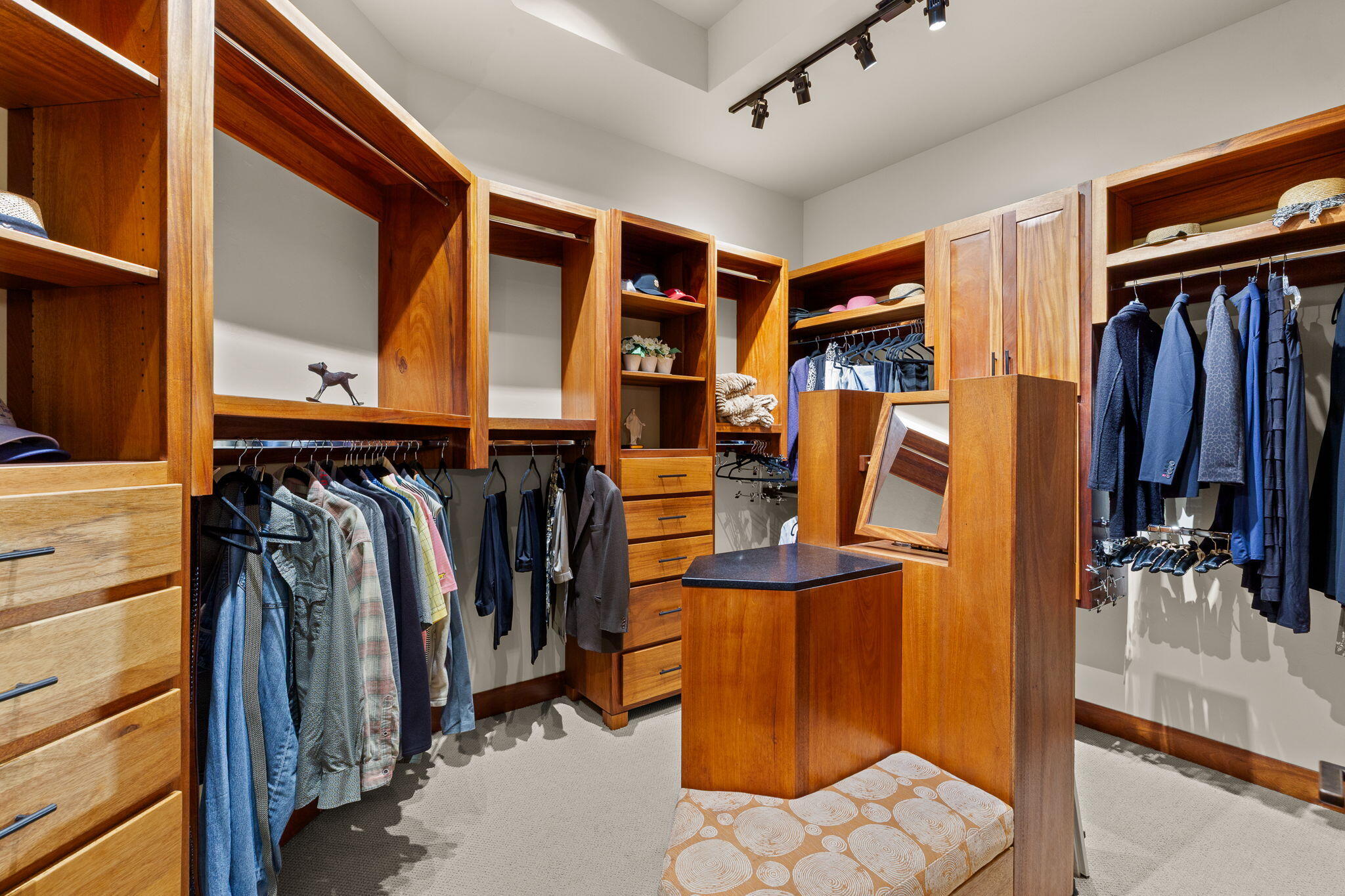 RESERVE OF ENTRADA SNOW CANYON PATIO HOMES - Residential