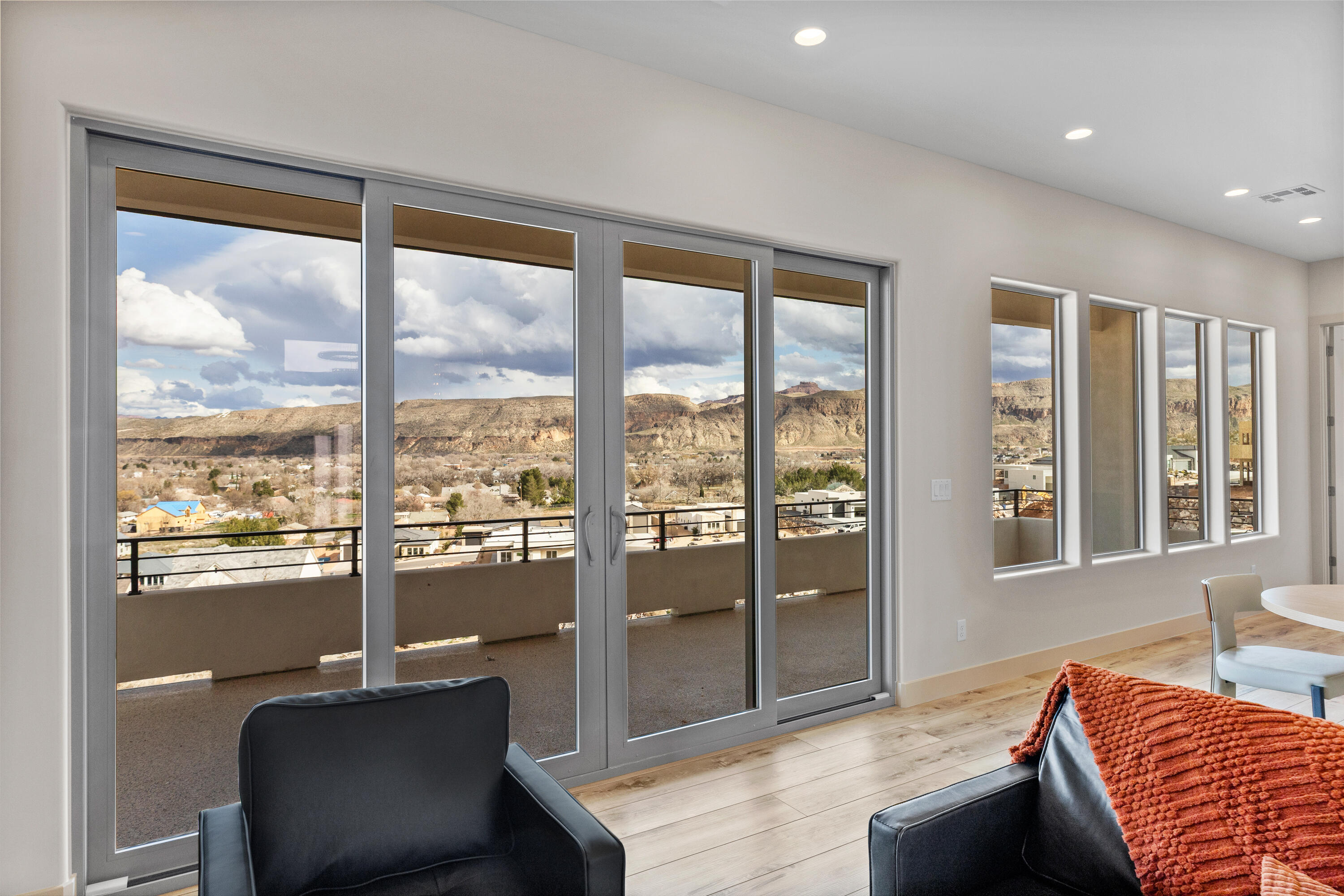 HILLSIDE ESTATES - Residential