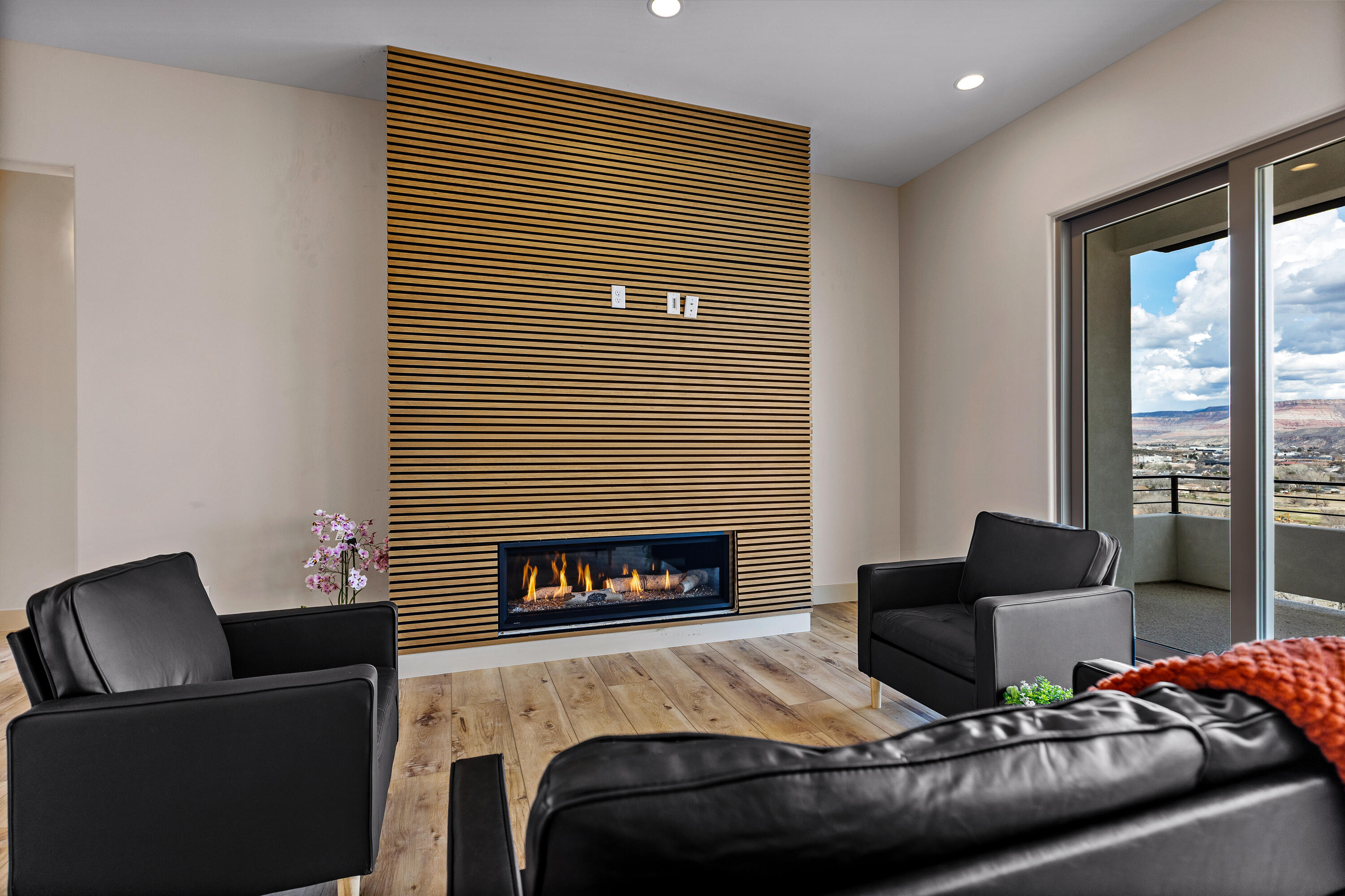 HILLSIDE ESTATES - Residential