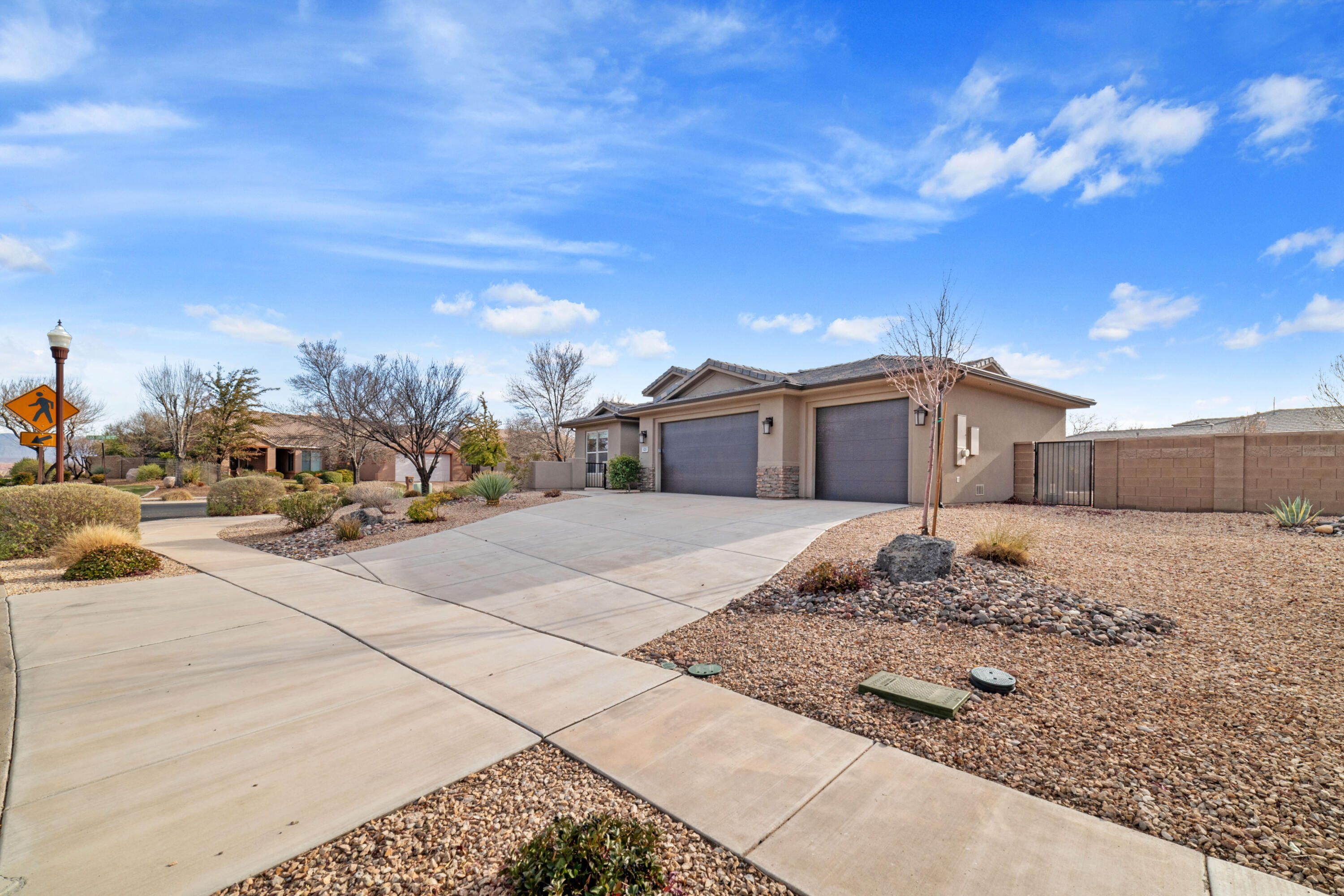 HIGHLAND PARK AT THE CORAL CANYON - Residential