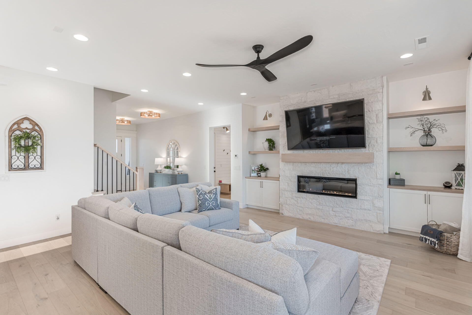 CRIMSON VISTAS - Residential