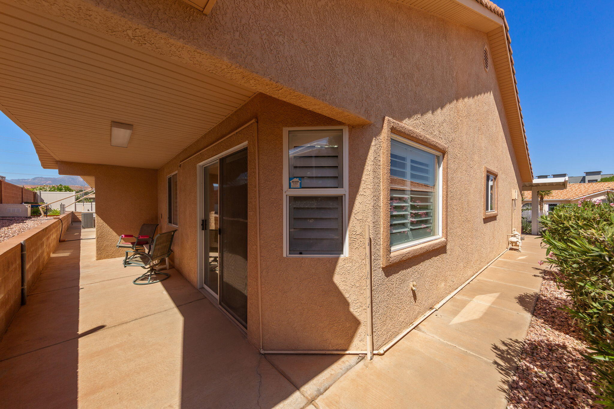 RIDGEPOINTE - Residential