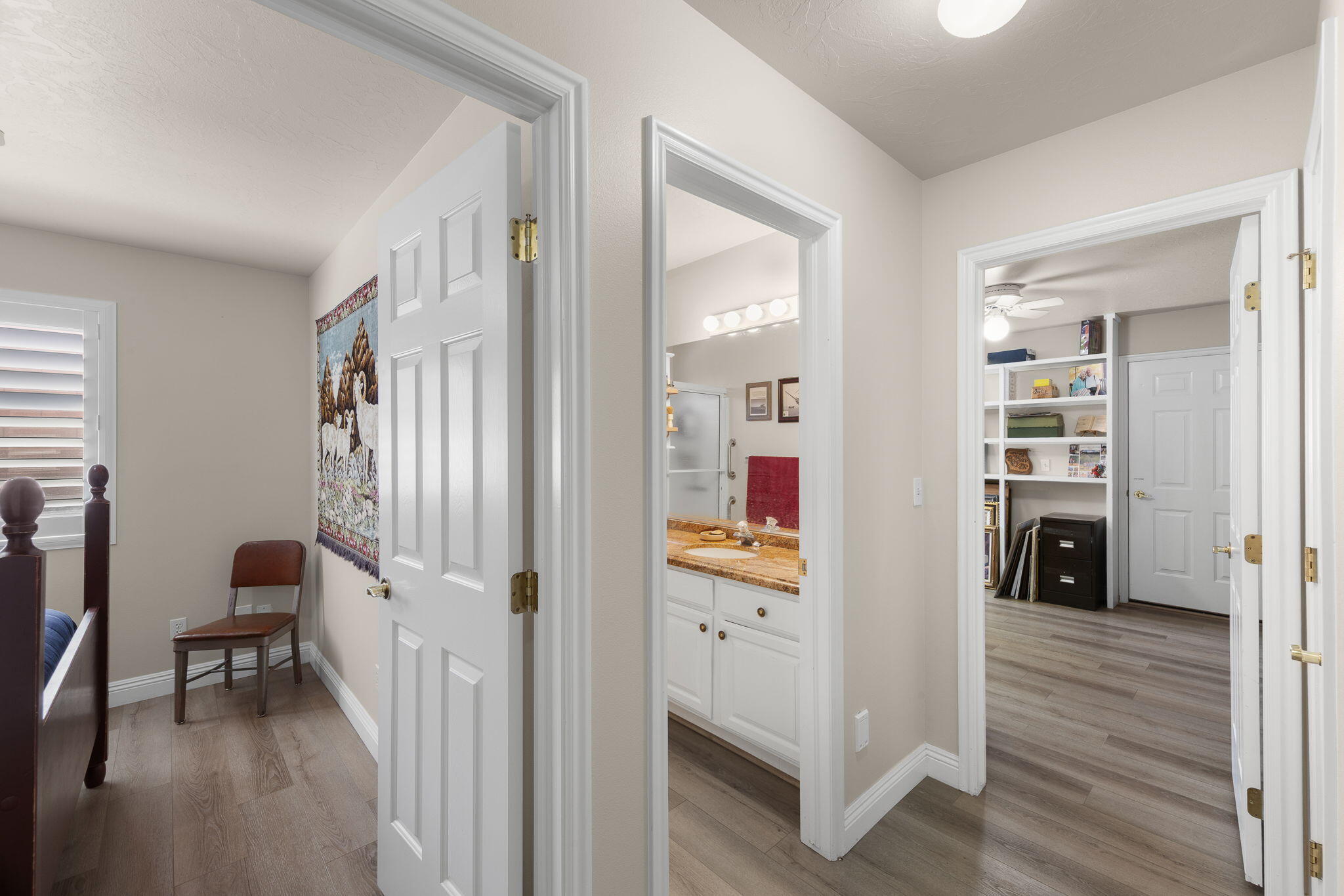 RIDGEPOINTE - Residential