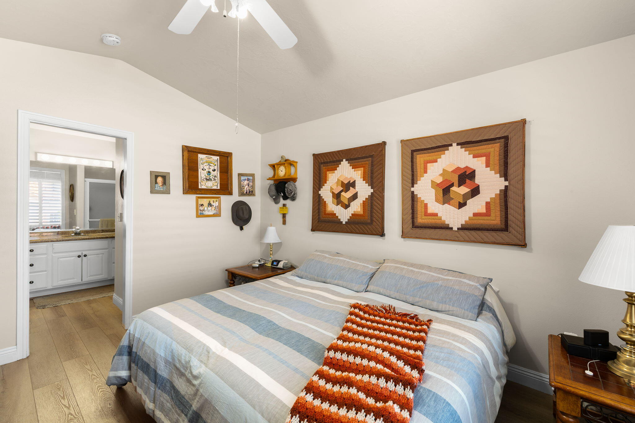 RIDGEPOINTE - Residential