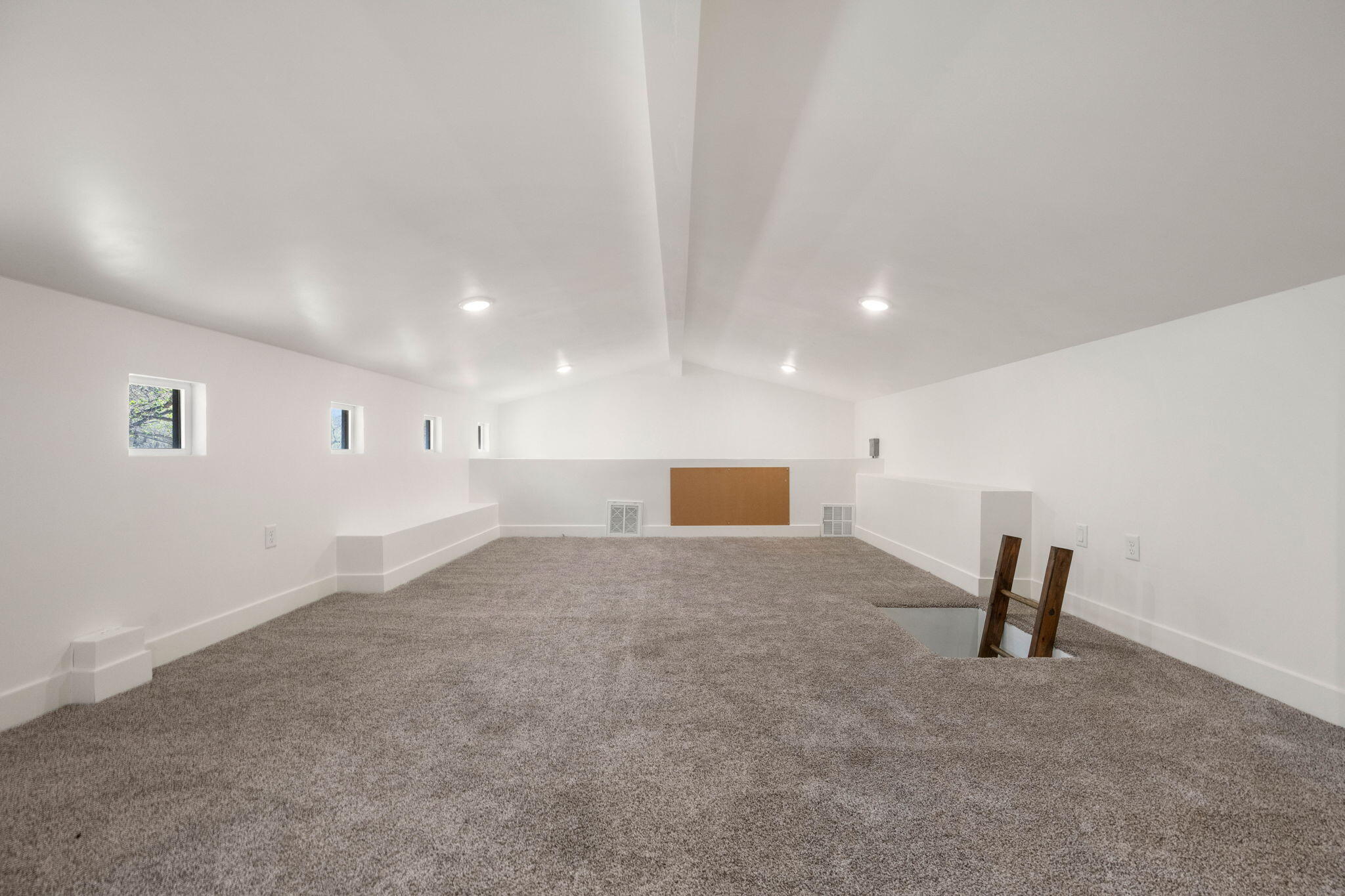 CANYON COTTONWOODS - Residential