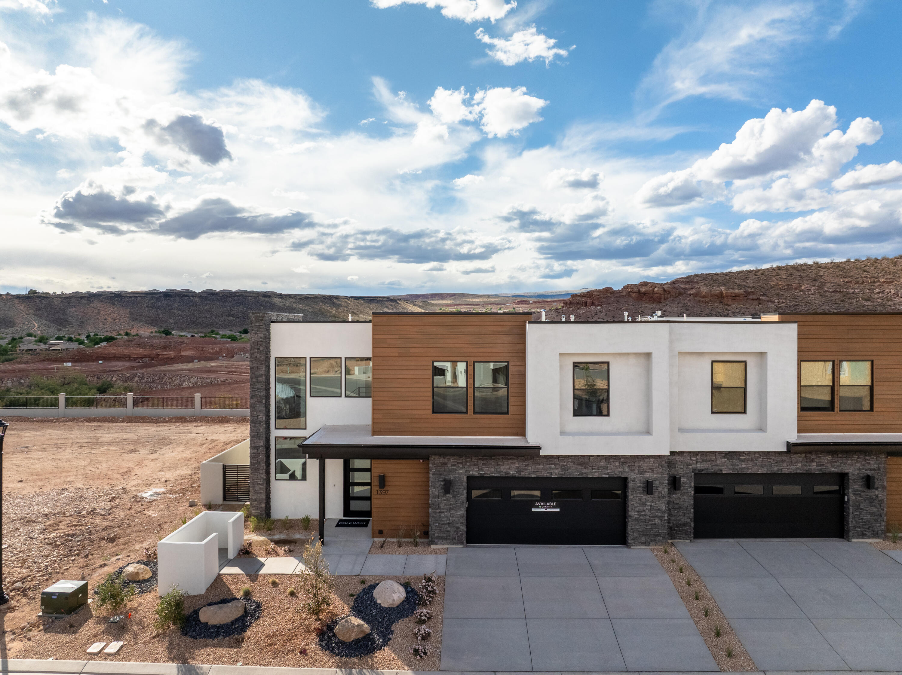 ISLAND AT CORAL CANYON - Residential