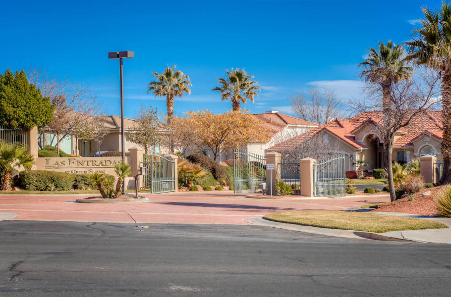 LAS ENTRADAS AT GREEN SPRING - Residential