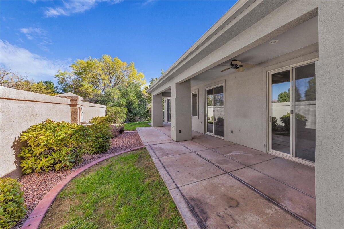 LAS ENTRADAS AT GREEN SPRING - Residential