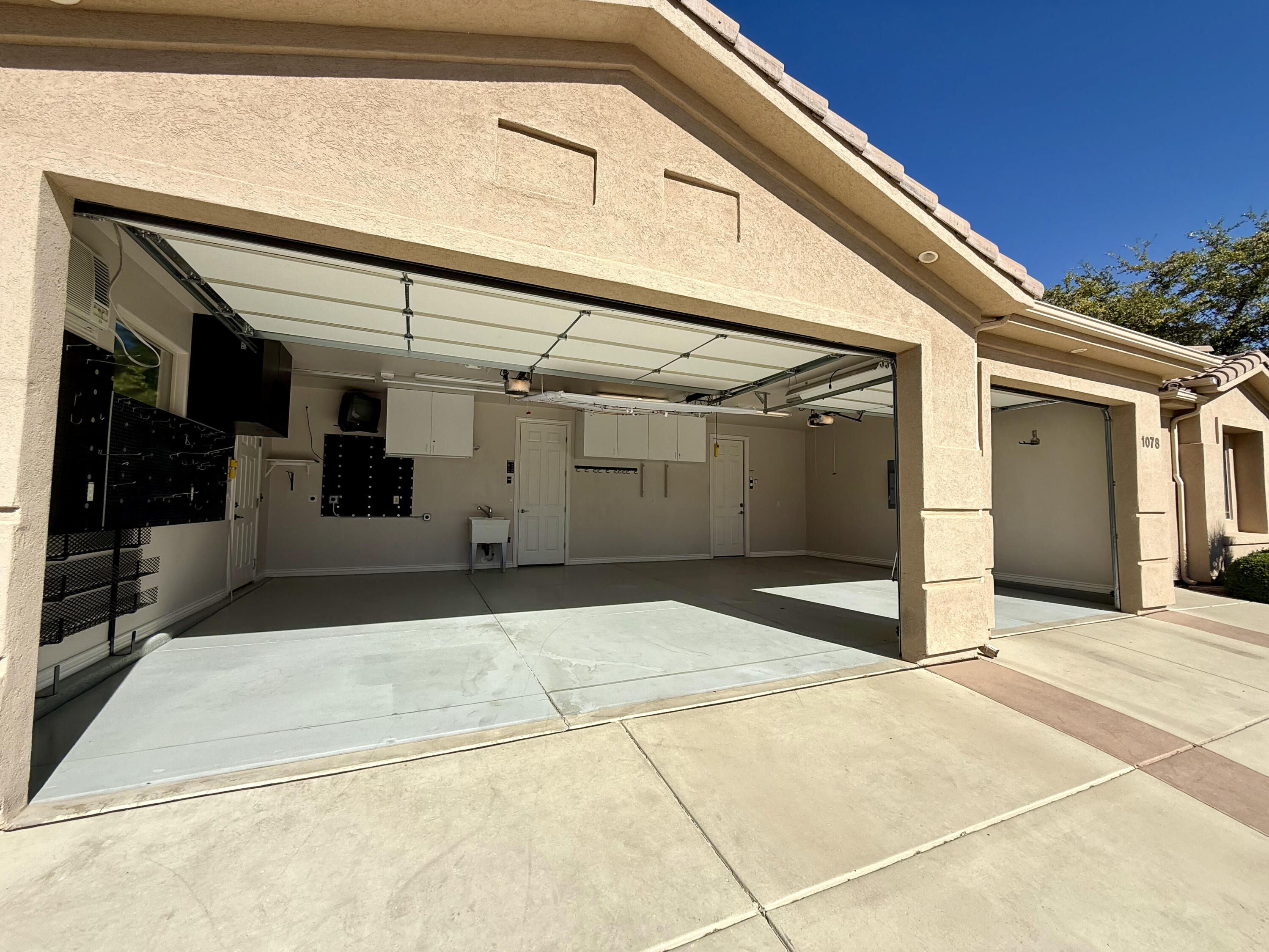 LAS ENTRADAS AT GREEN SPRING - Residential