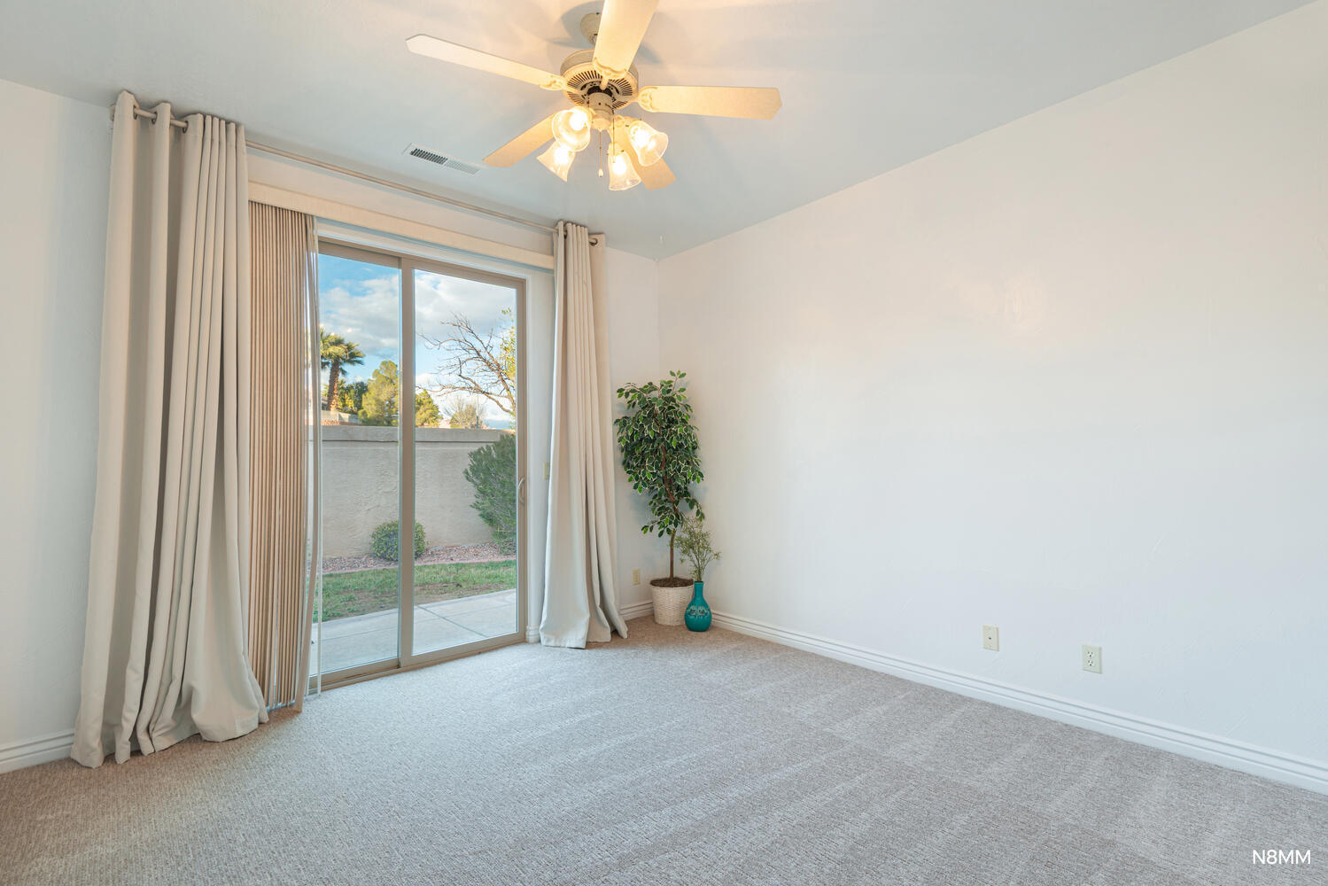 LAS ENTRADAS AT GREEN SPRING - Residential