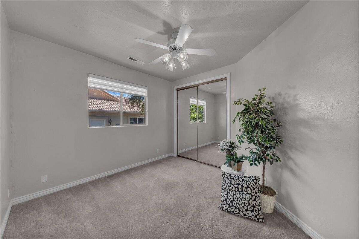 LAS ENTRADAS AT GREEN SPRING - Residential