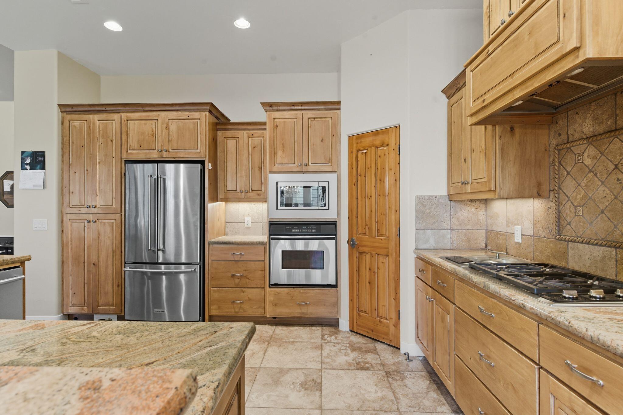 CHANCEL CLIFFS - Residential