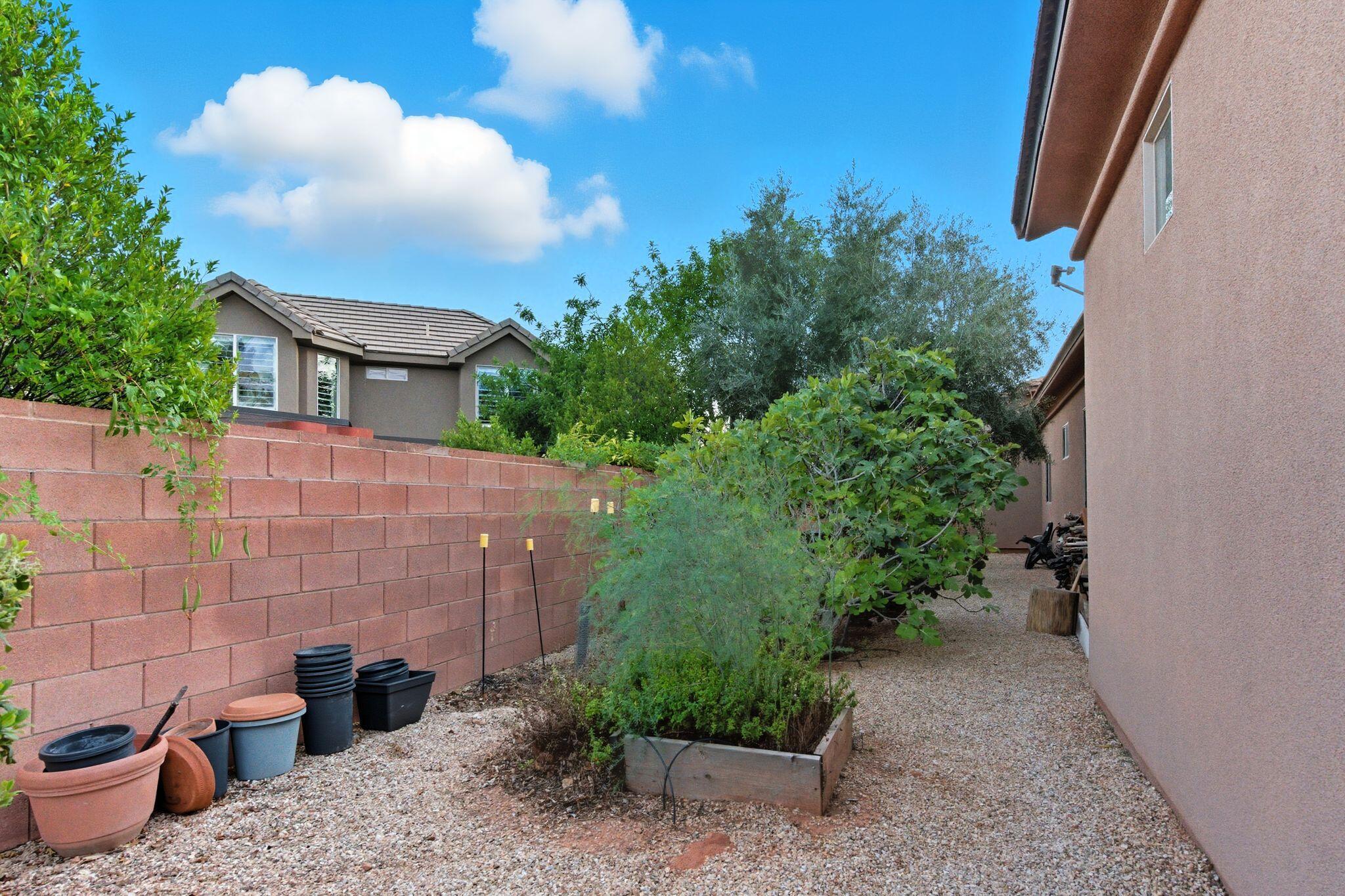 CHANCEL CLIFFS - Residential