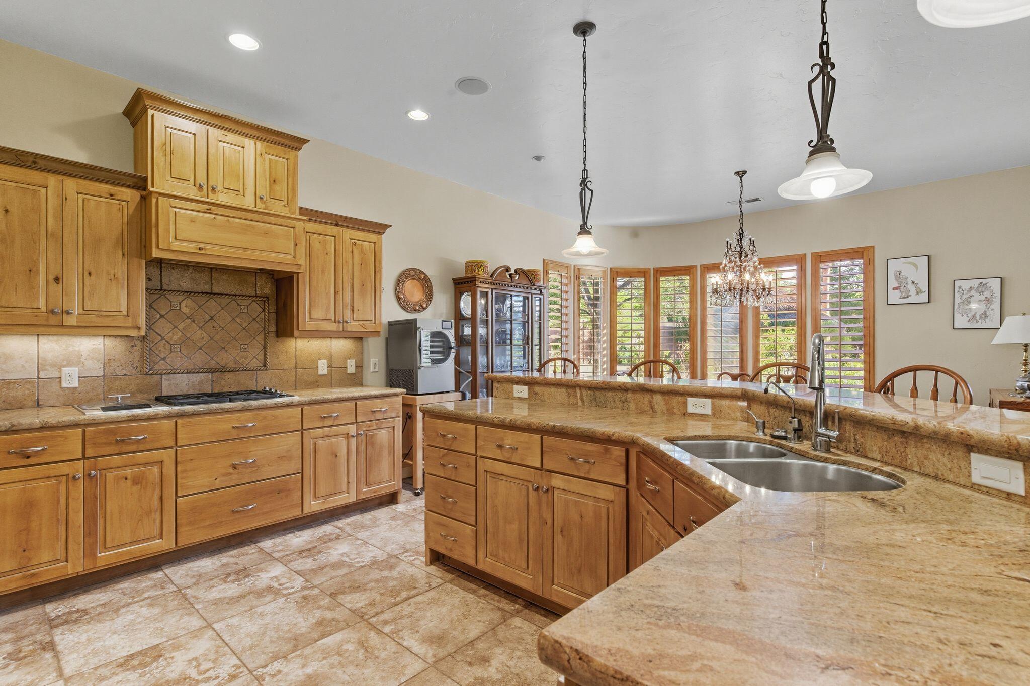 CHANCEL CLIFFS - Residential