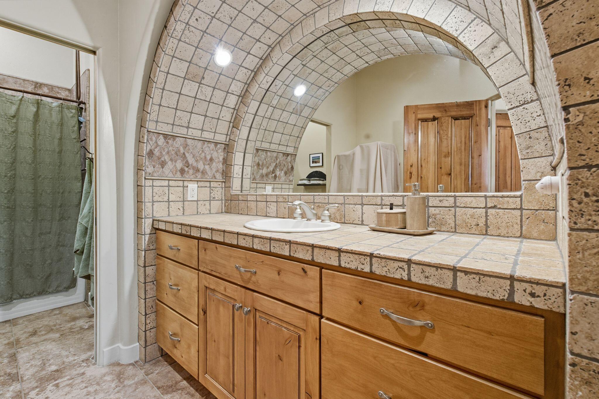 CHANCEL CLIFFS - Residential