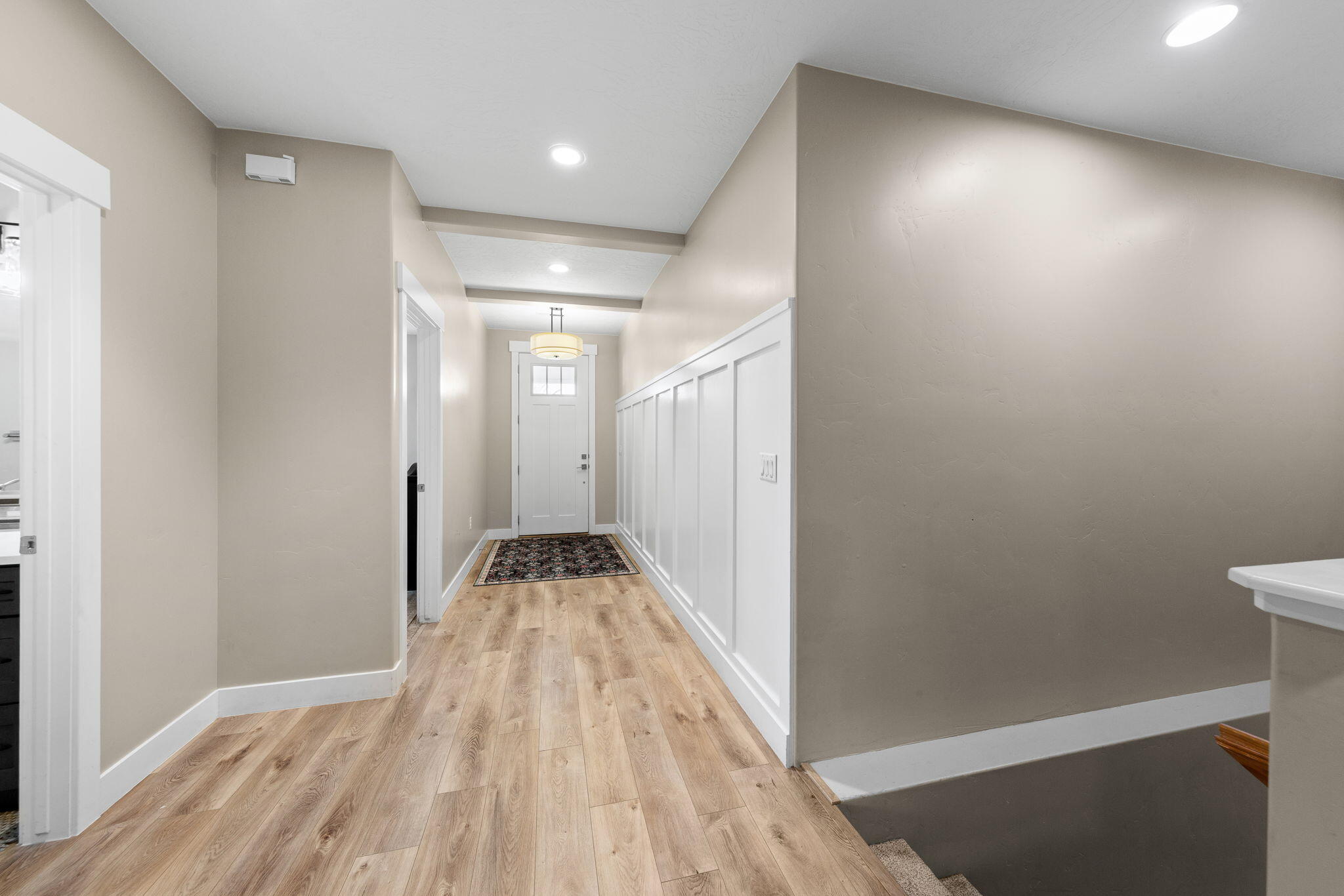 BLOOMINGTON HILLS - Residential