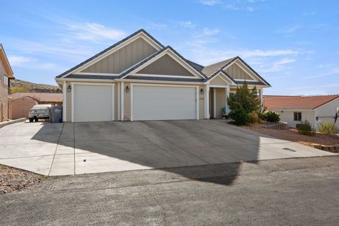 Tiny photo for 2282 S PINTURA DR, Saint George, UT 84790 (MLS # 26-270576)