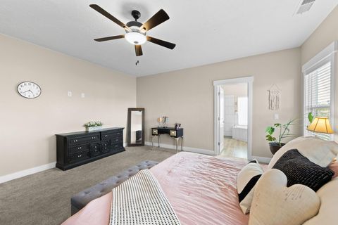 Tiny photo for 2282 S PINTURA DR, Saint George, UT 84790 (MLS # 26-270576)