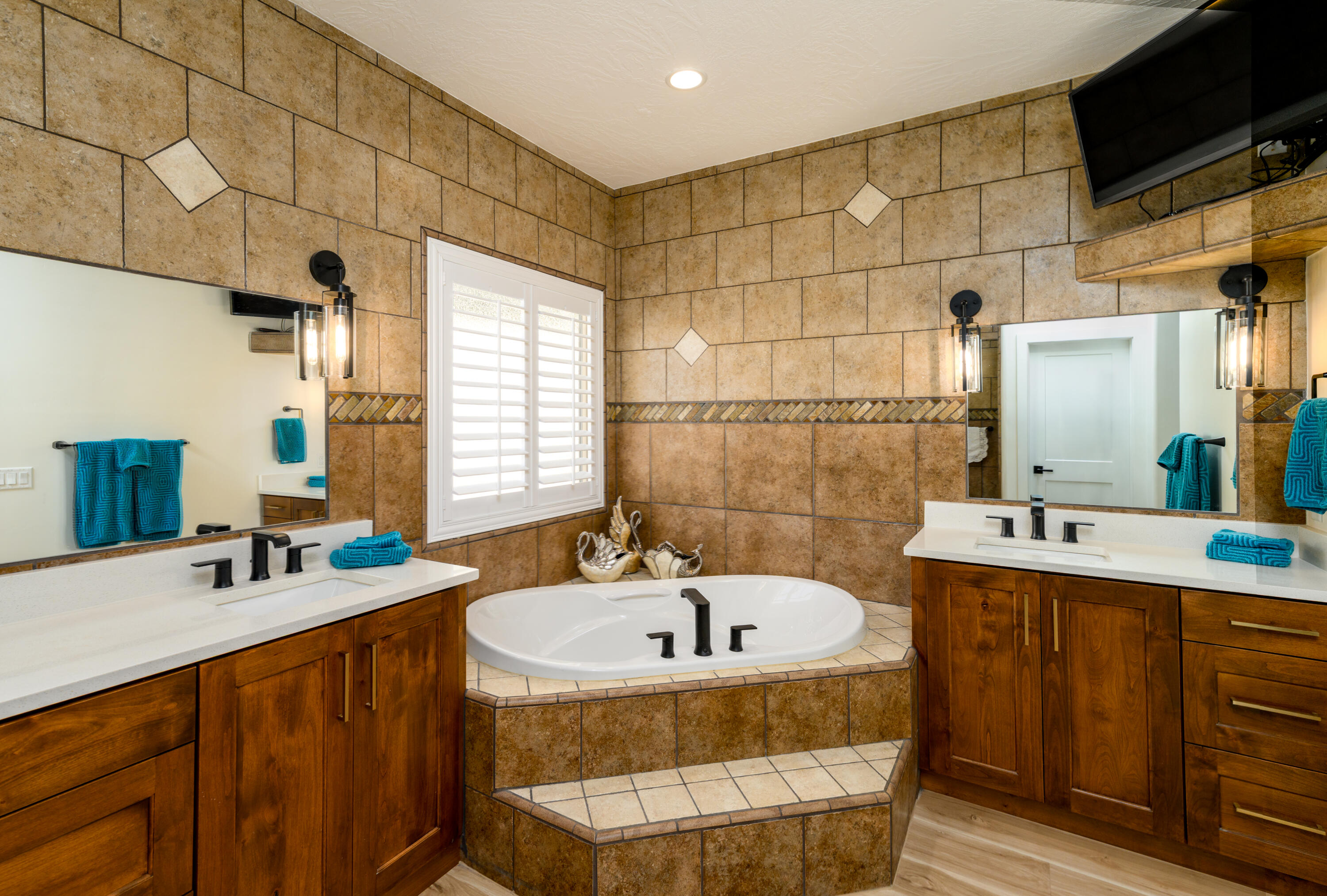 INDIAN KNOLLS - Residential