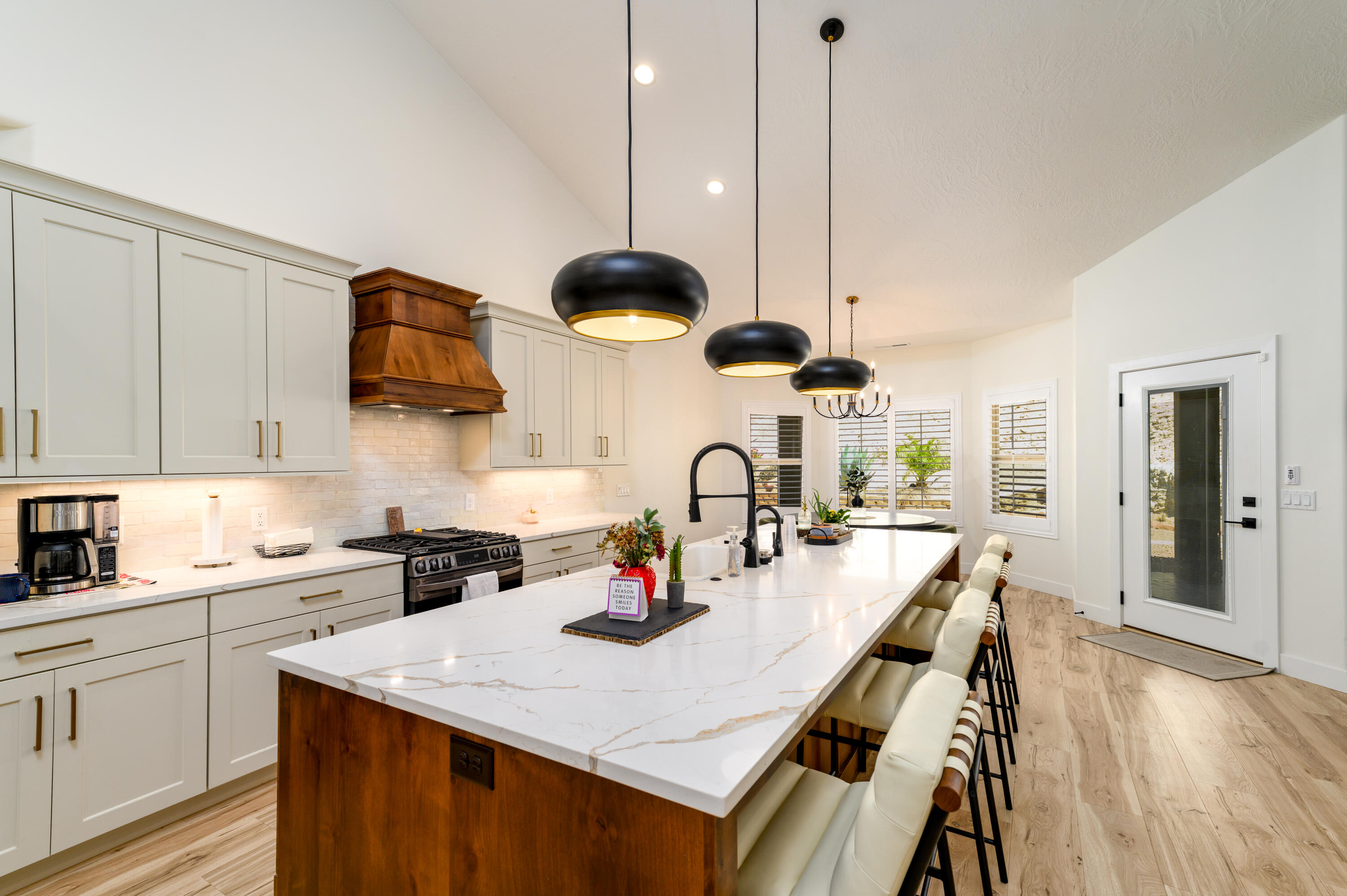 INDIAN KNOLLS - Residential