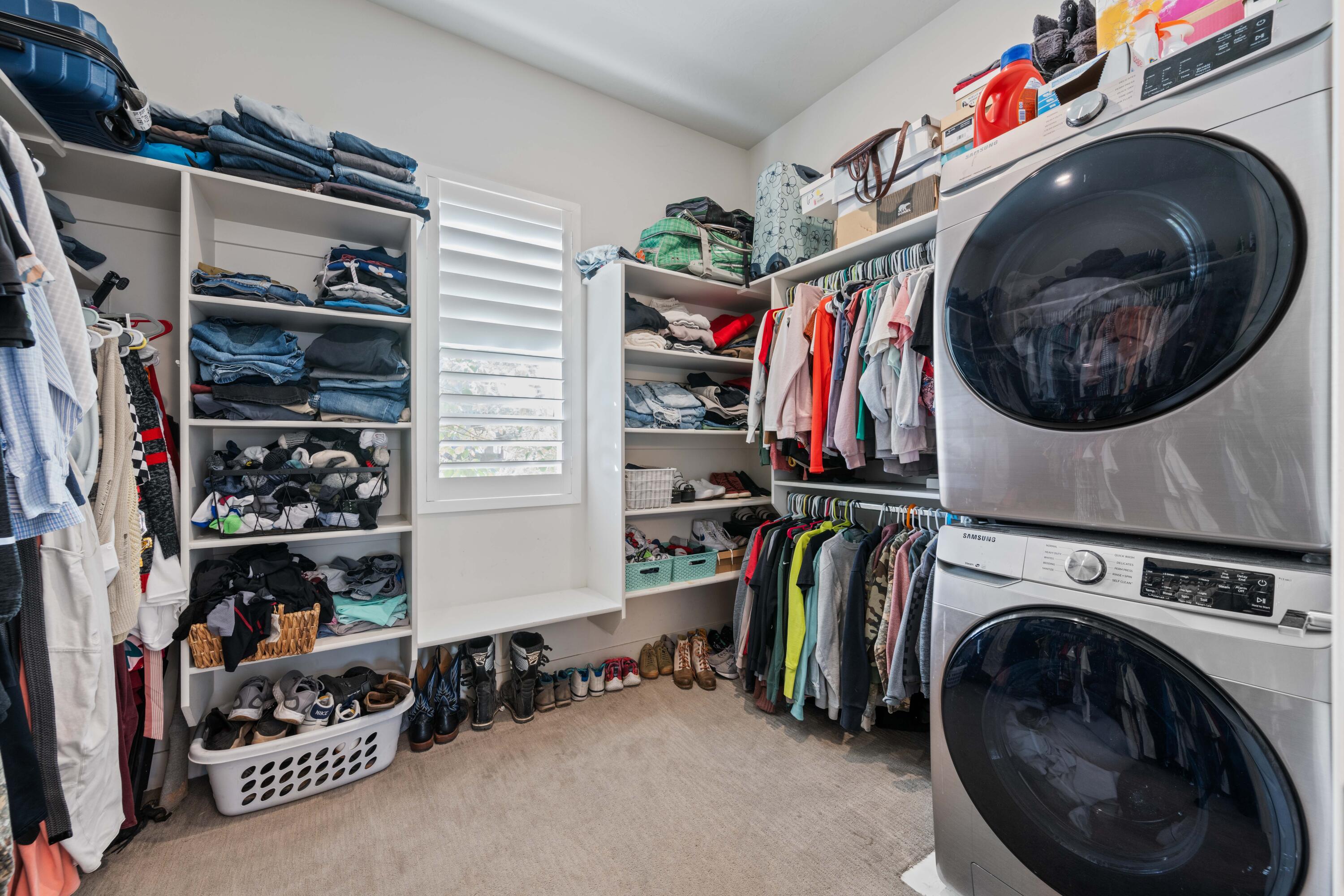 HYDE-BERRY PARK - Residential