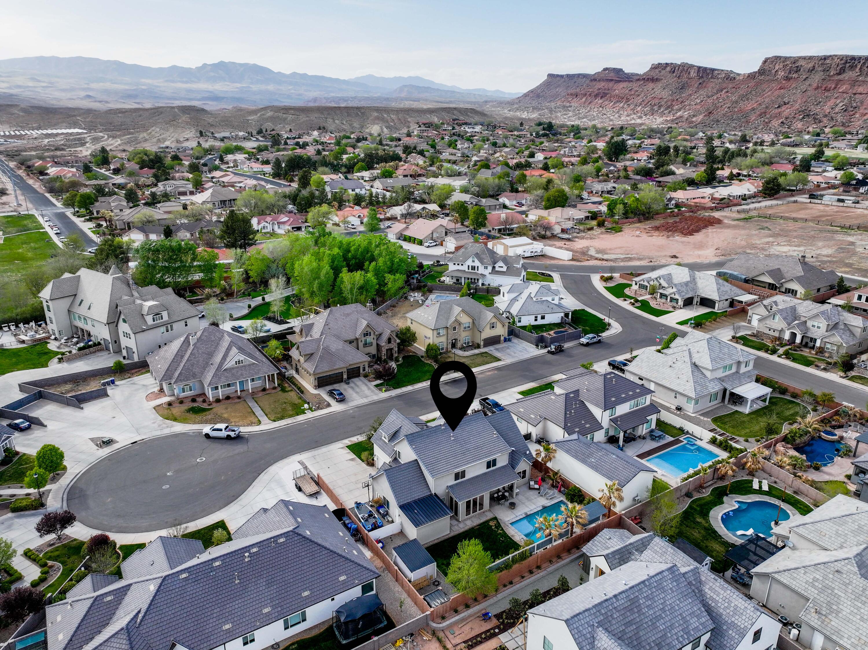 HYDE-BERRY PARK - Residential