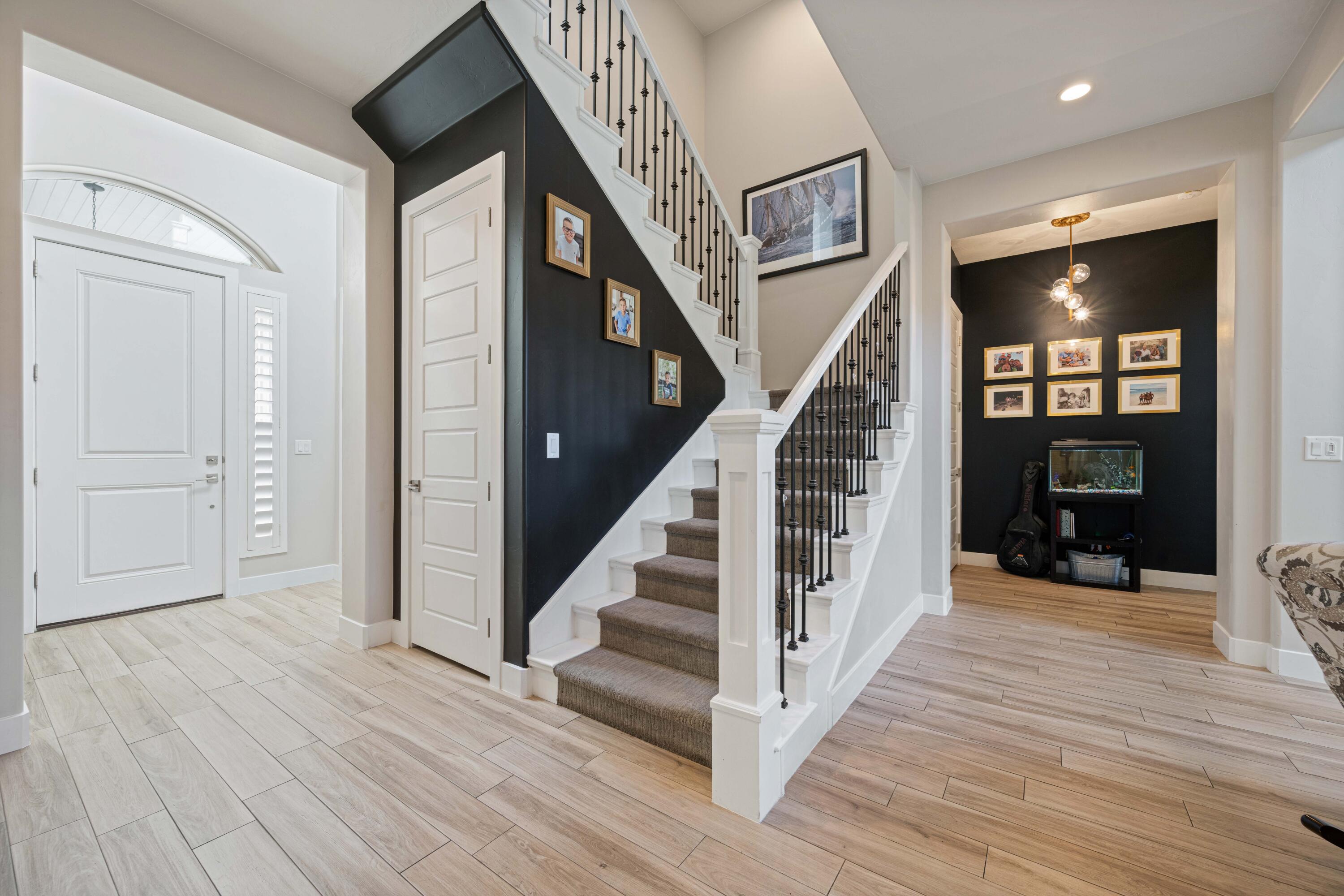 HYDE-BERRY PARK - Residential