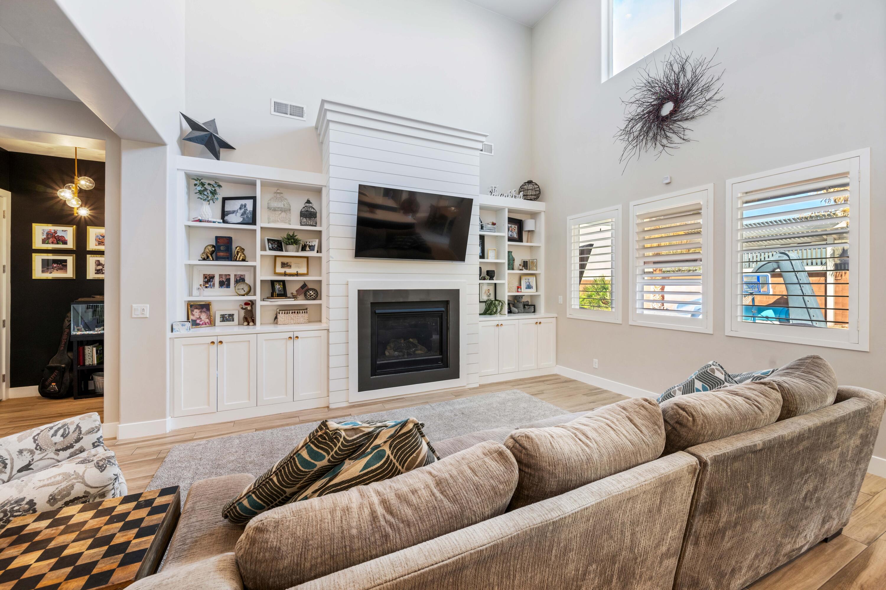 HYDE-BERRY PARK - Residential