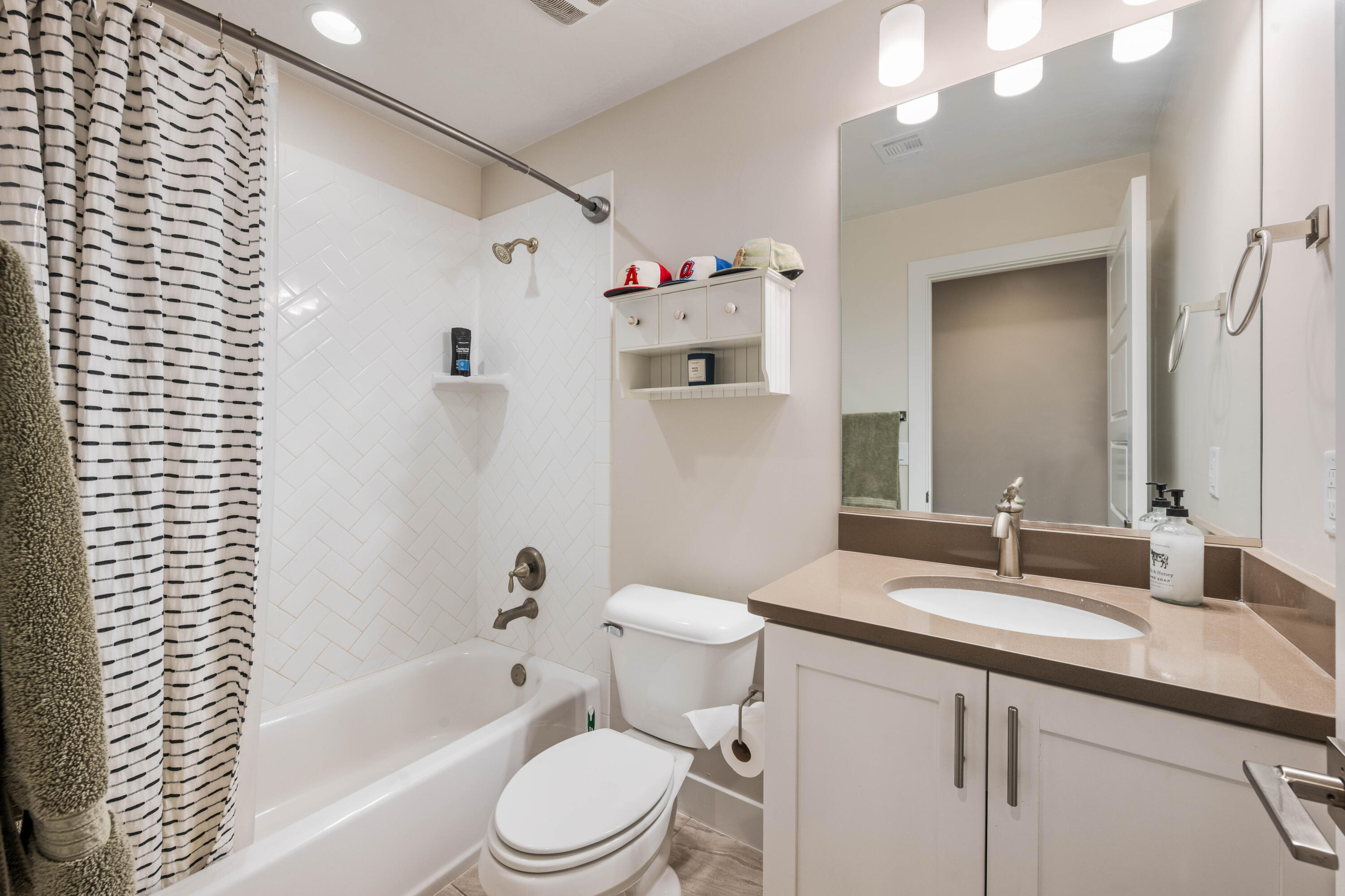 HYDE-BERRY PARK - Residential