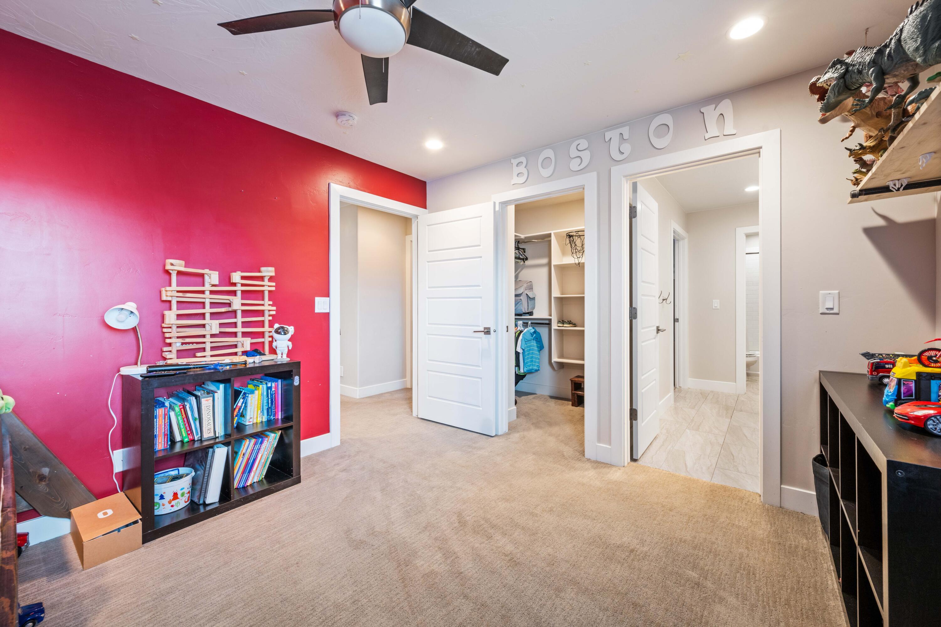 HYDE-BERRY PARK - Residential