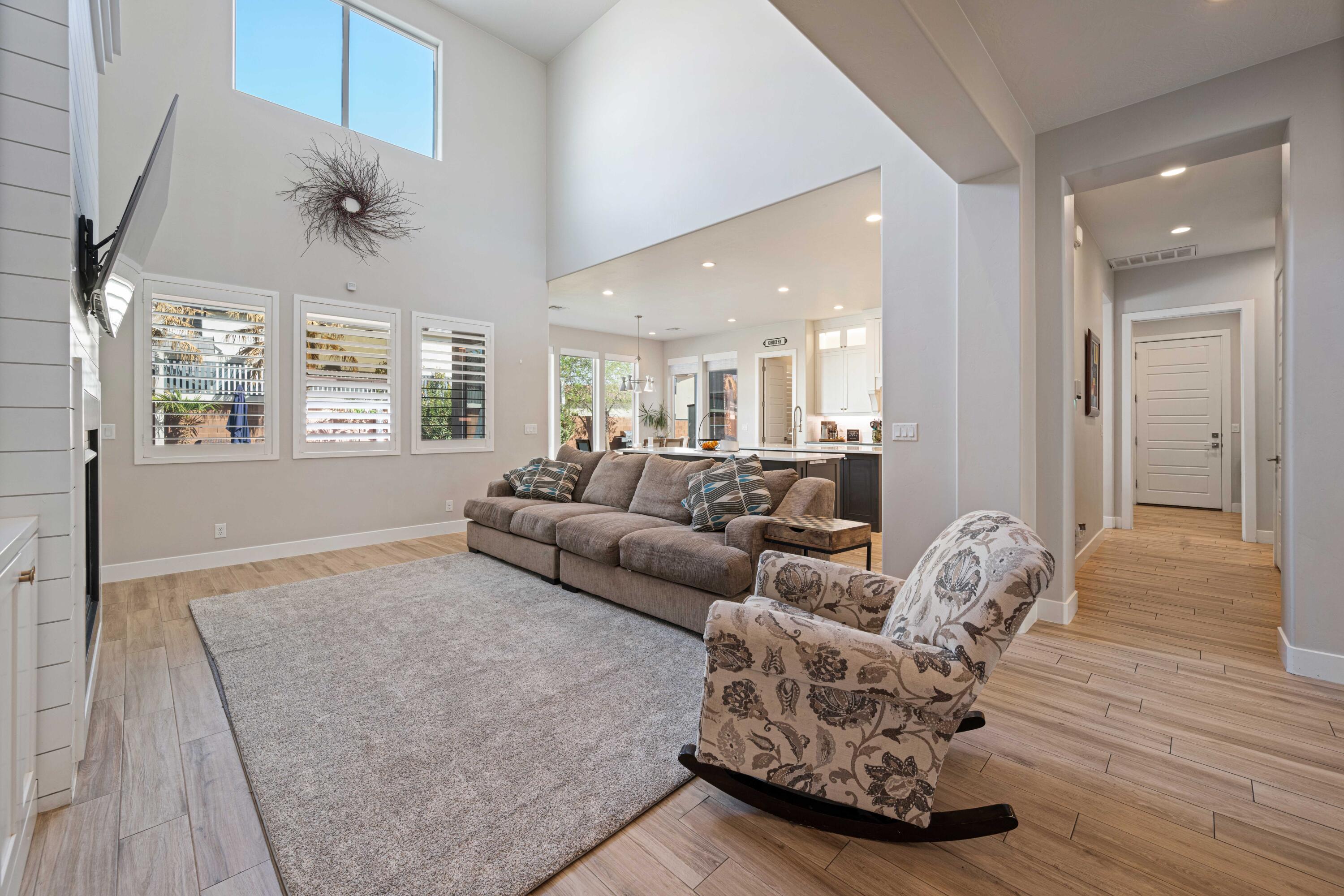 HYDE-BERRY PARK - Residential