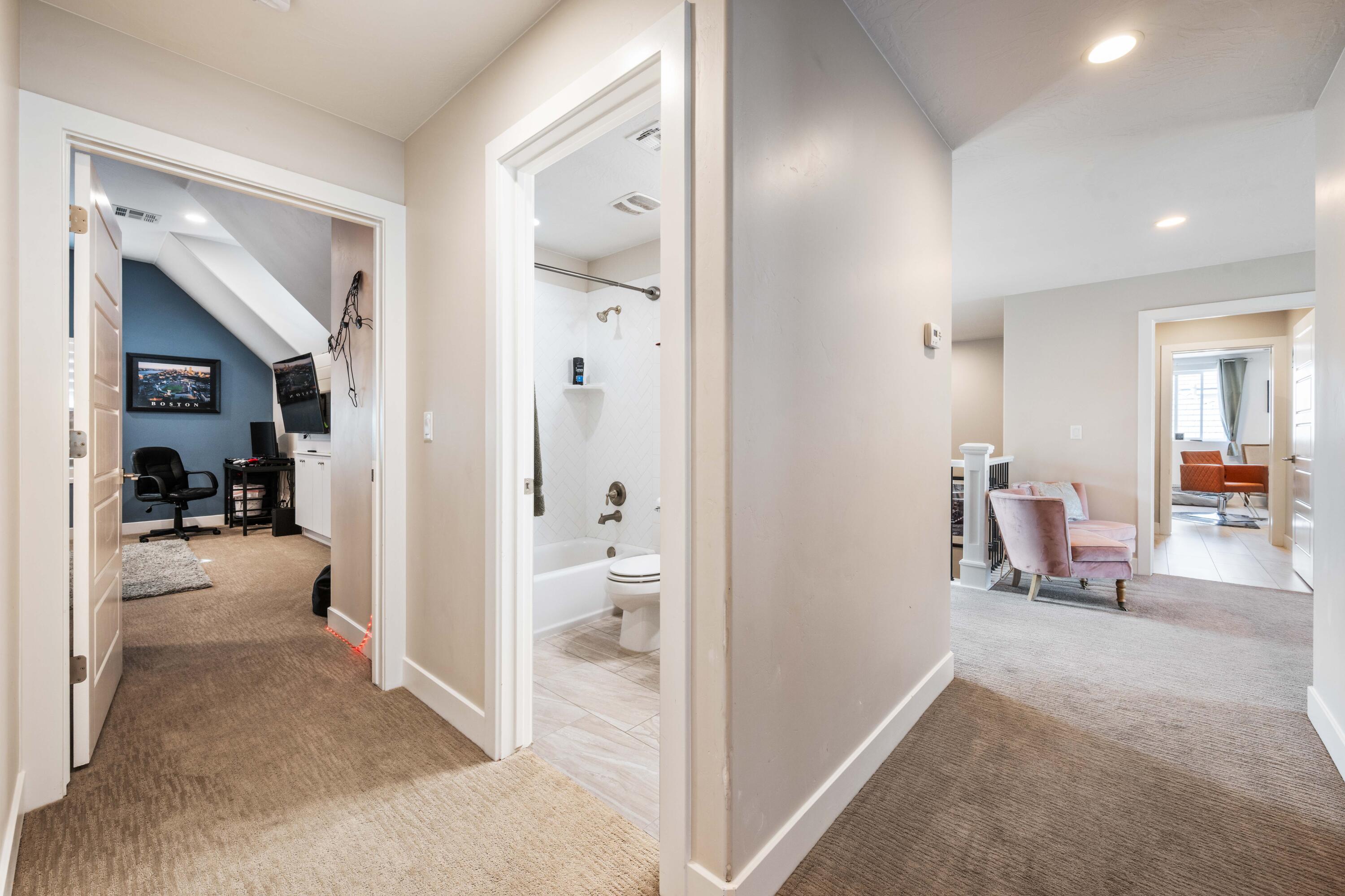 HYDE-BERRY PARK - Residential